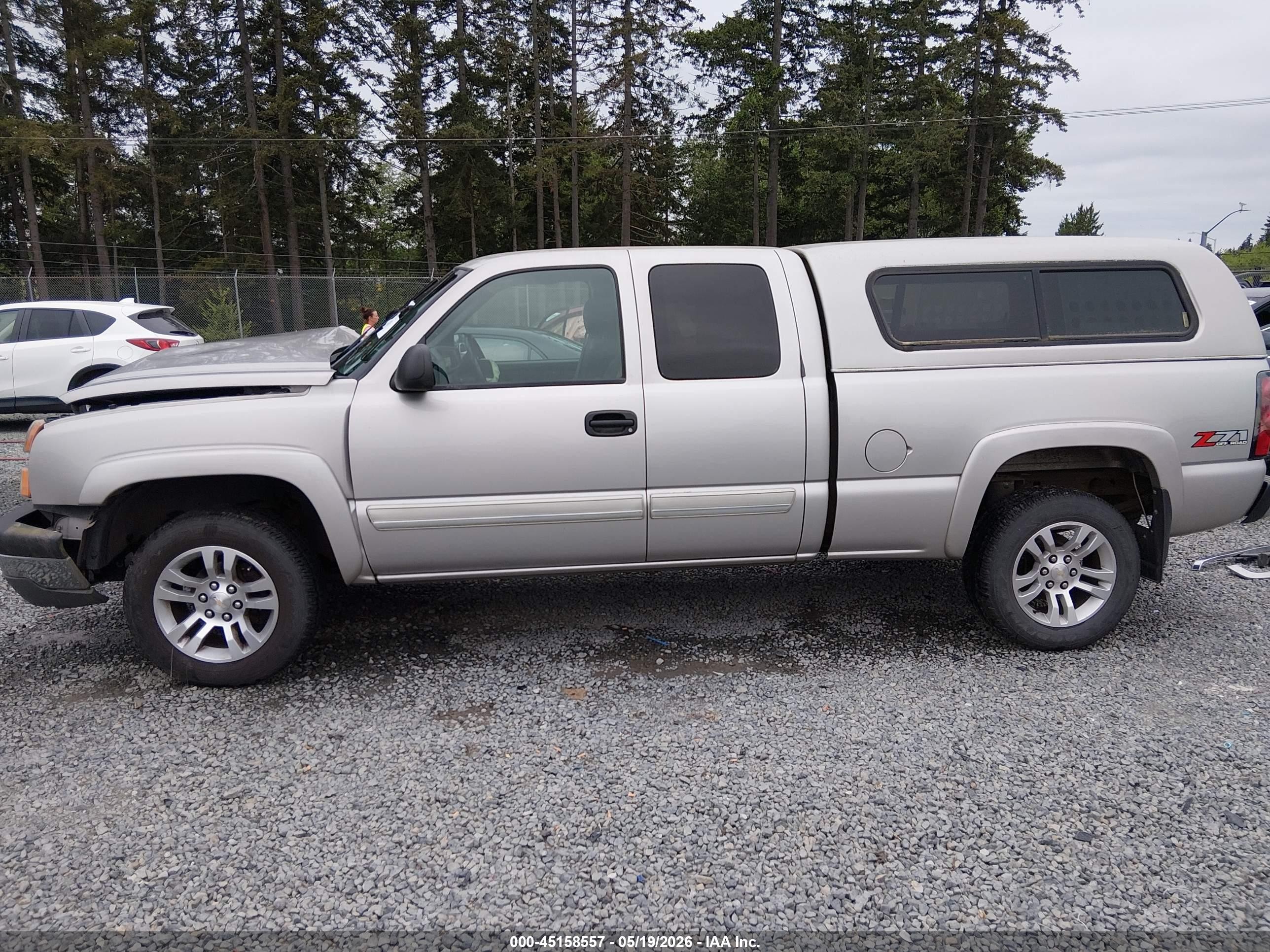 2004 Chevrolet Silverado 1500 Z71 Silver vin: 2GCEK19T541381681