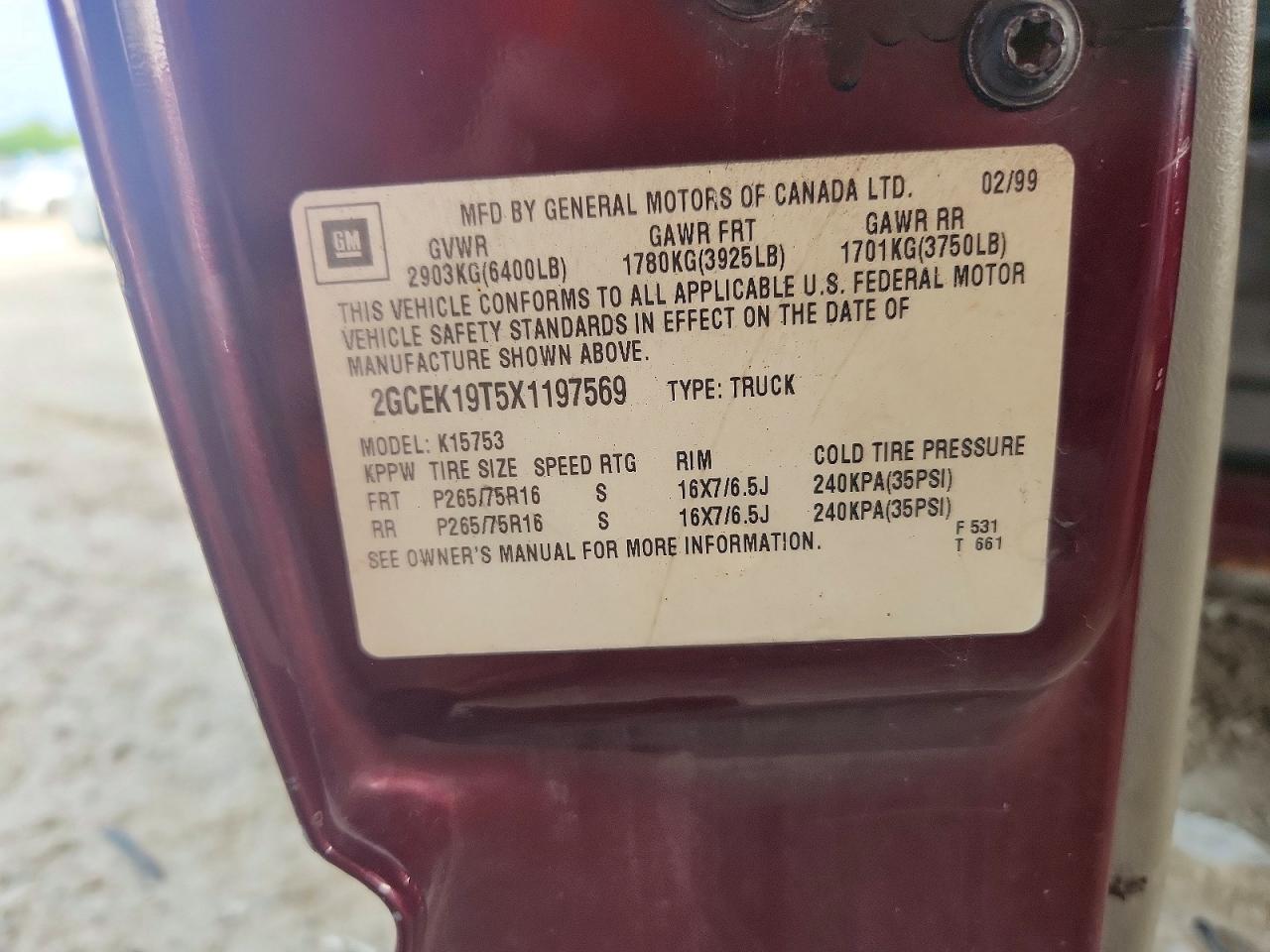1999 Chevrolet Silverado K1500 Maroon vin: 2GCEK19T5X1197569