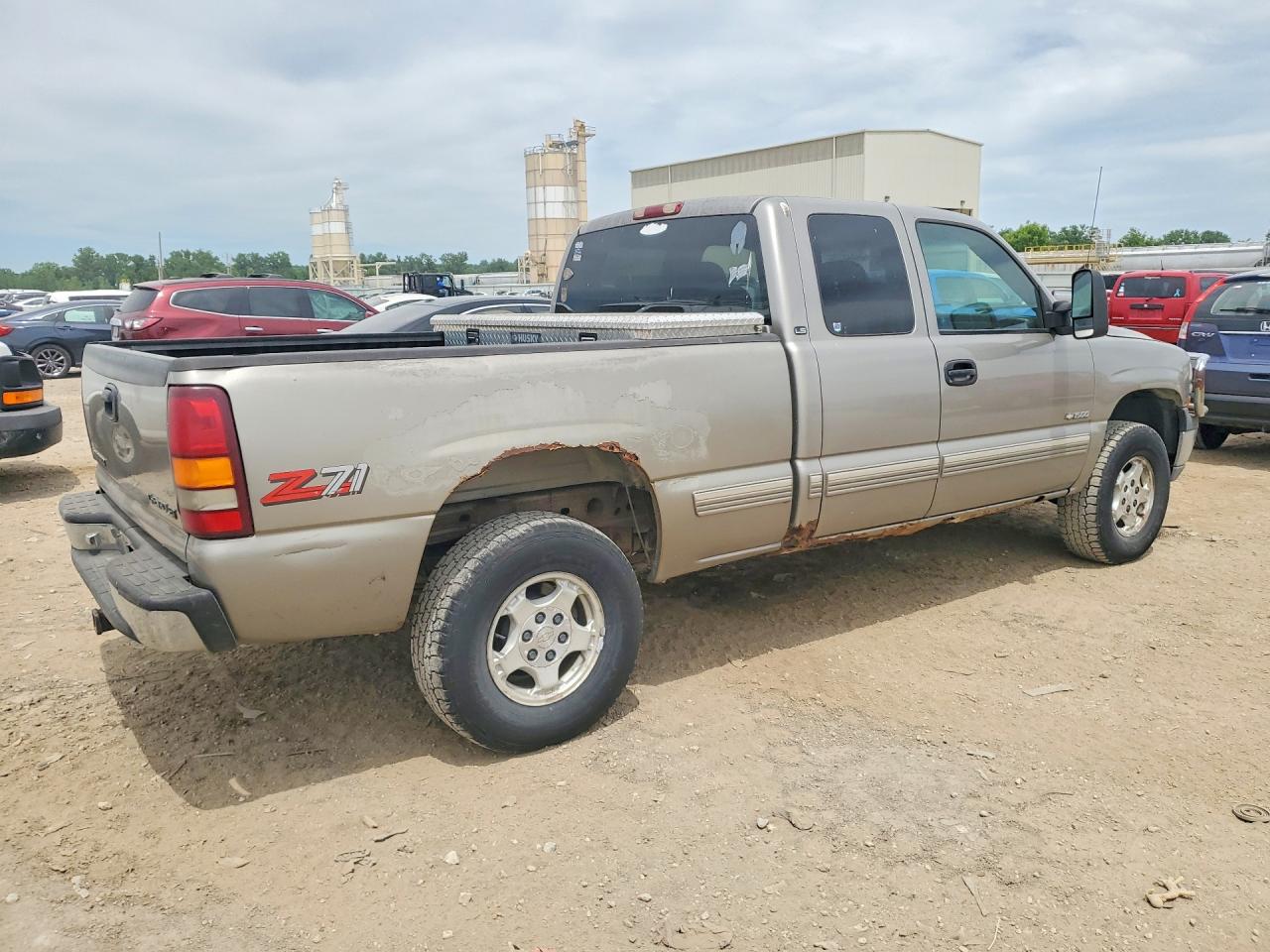 2000 Chevrolet Silverado K1500 Silver vin: 2GCEK19T5Y1156697