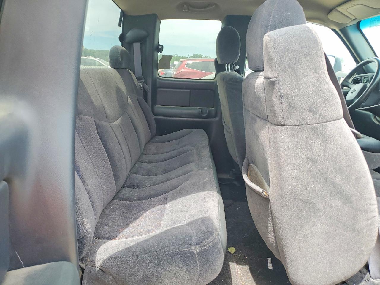 2000 Chevrolet Silverado K1500 Silver vin: 2GCEK19T5Y1156697