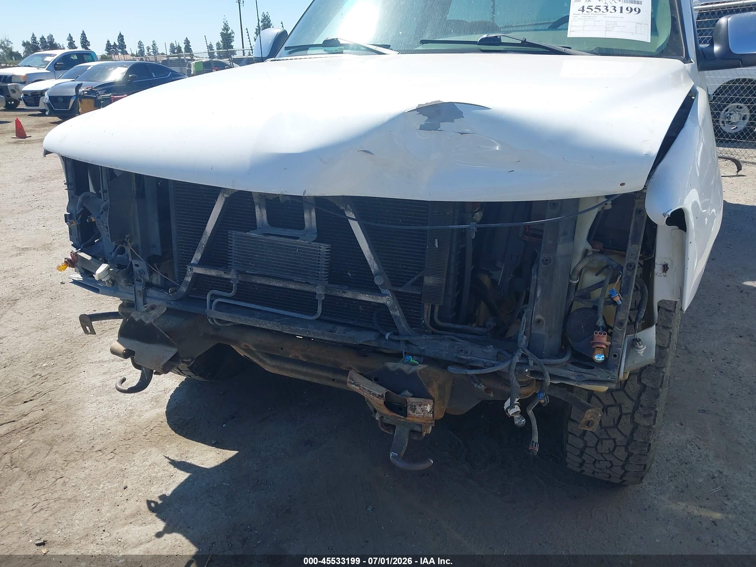 2000 Chevrolet Silverado 1500 Ls White vin: 2GCEK19T5Y1337878