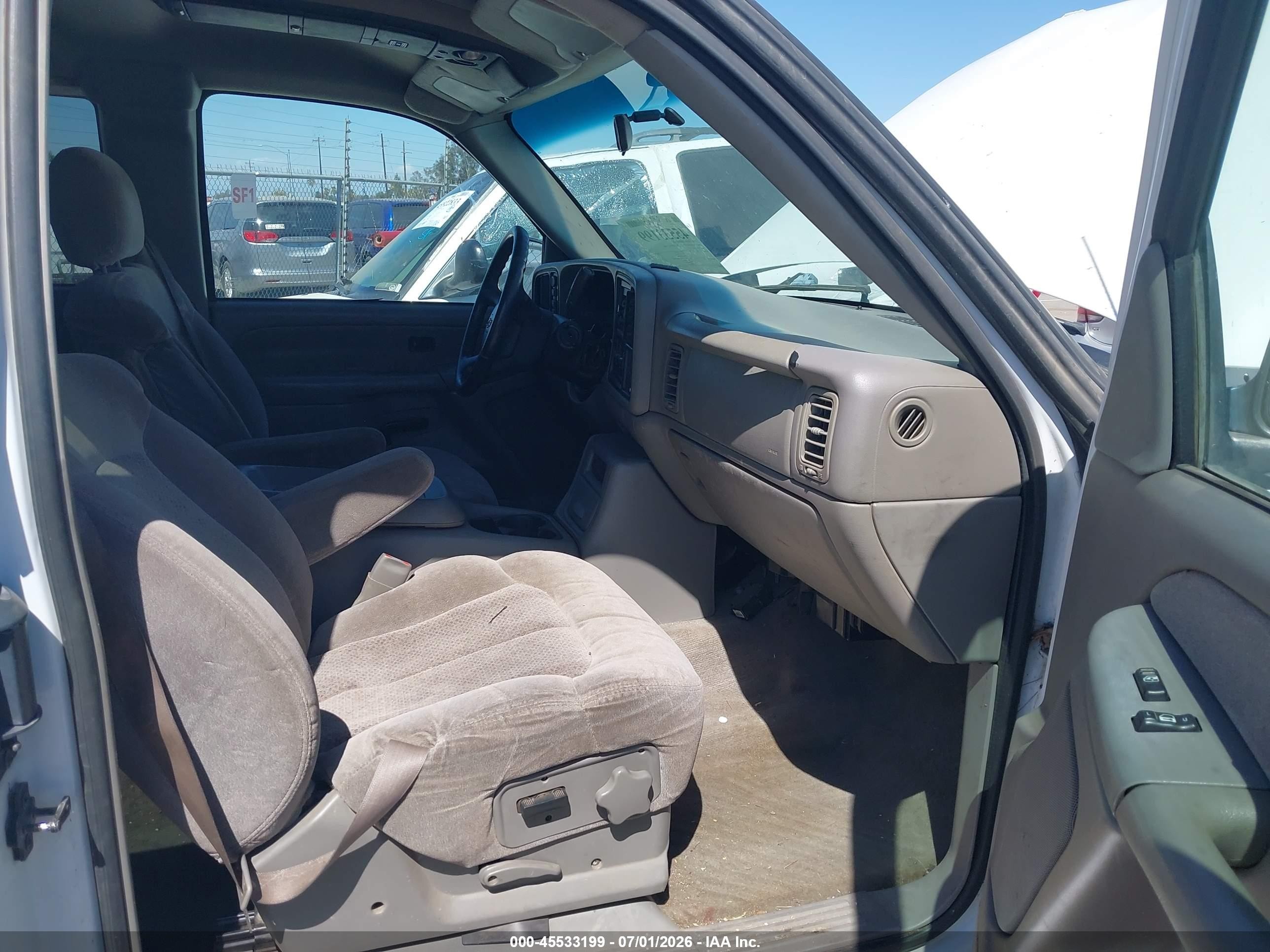 2000 Chevrolet Silverado 1500 Ls White vin: 2GCEK19T5Y1337878