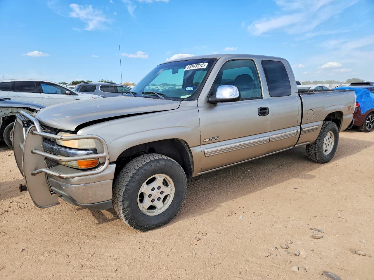 2002 Chevrolet Silverado K1500 Silver vin: 2GCEK19T621181163