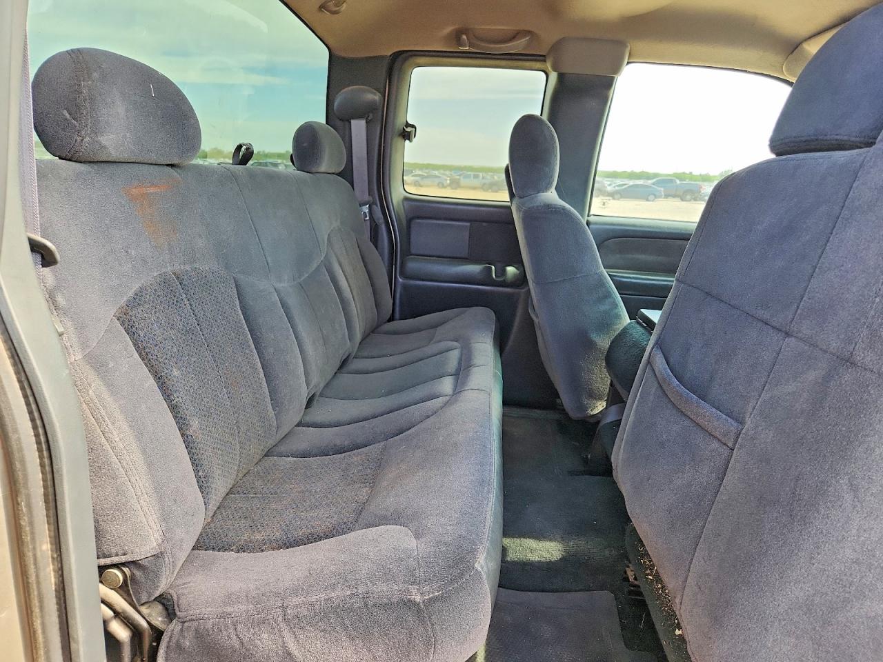 2002 Chevrolet Silverado K1500 Silver vin: 2GCEK19T621181163