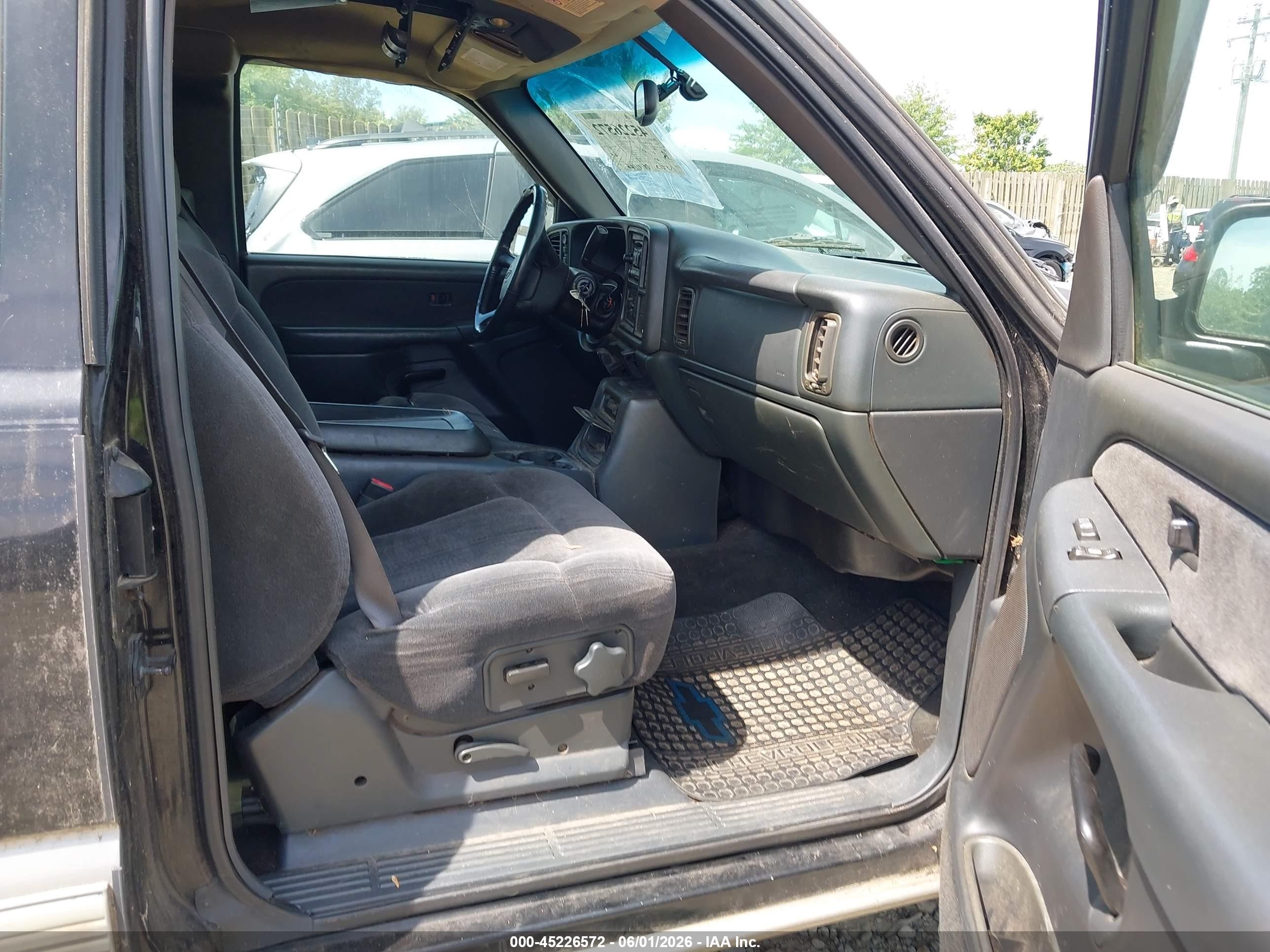 2002 Chevrolet Silverado 1500 Ls Black vin: 2GCEK19T621334754