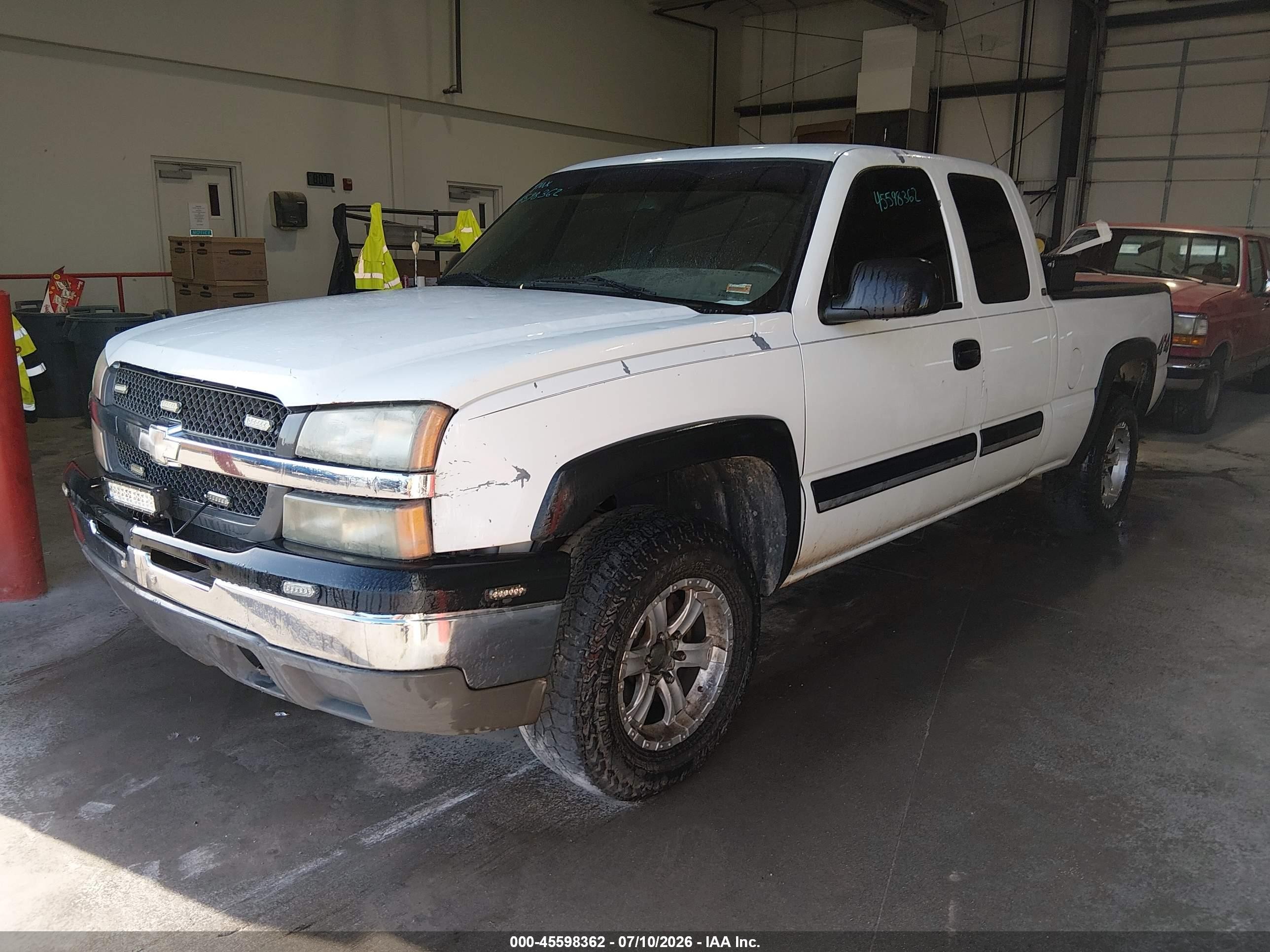 2003 Chevrolet Silverado 1500   White vin: 2GCEK19T631397144