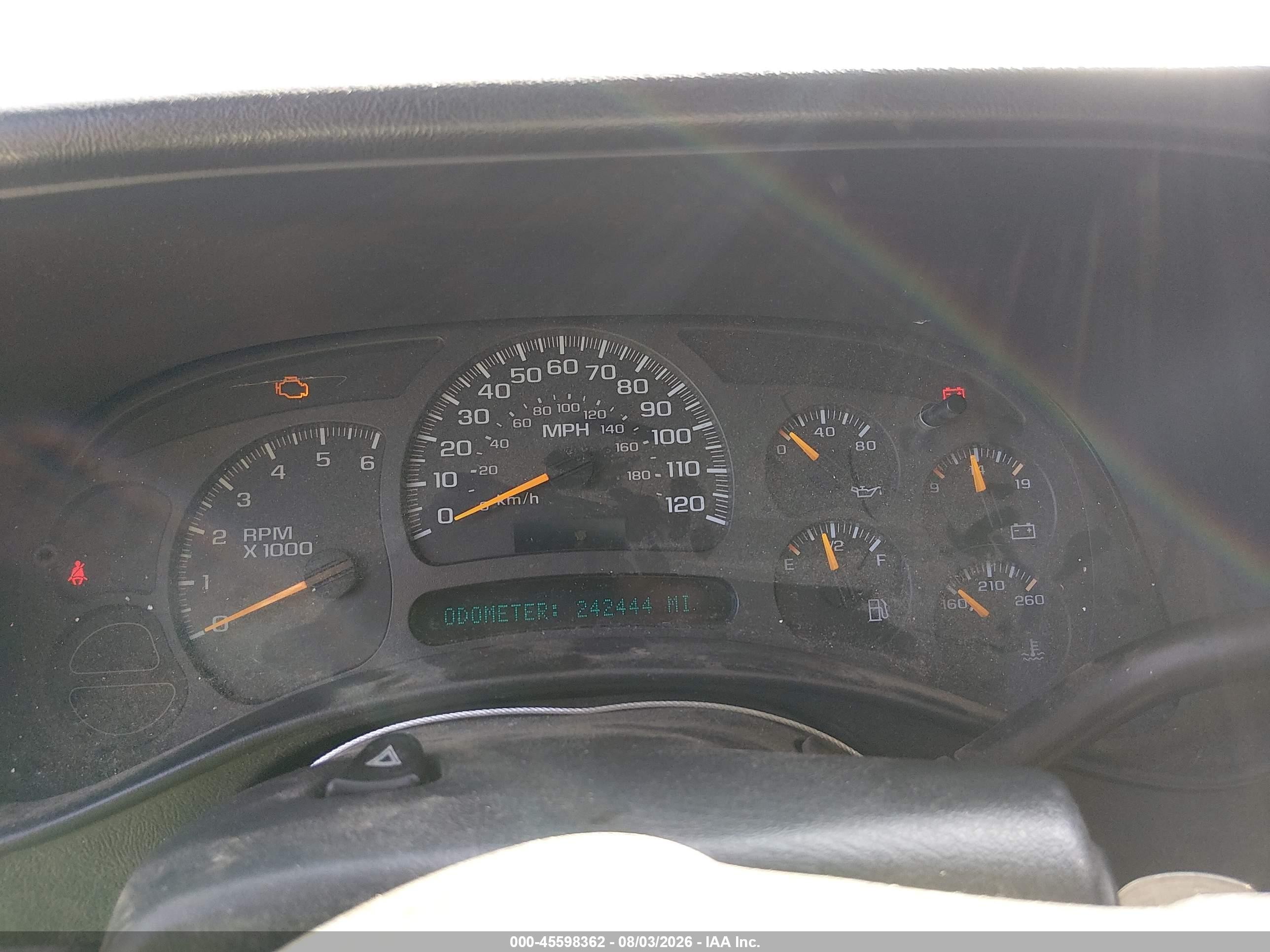 2003 Chevrolet Silverado 1500   White vin: 2GCEK19T631397144