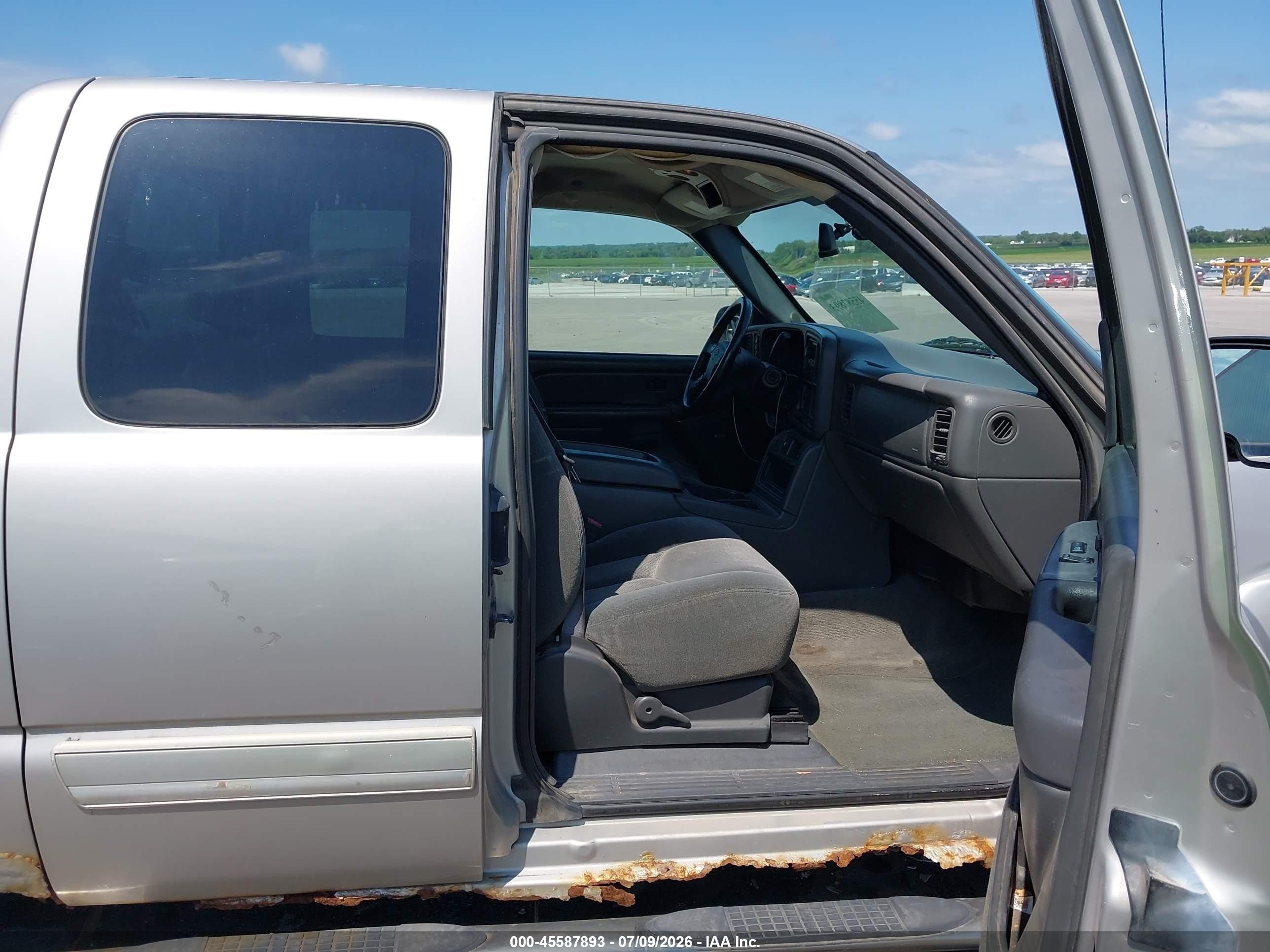 2004 Chevrolet Silverado 1500 Z71 Gray vin: 2GCEK19T641205514