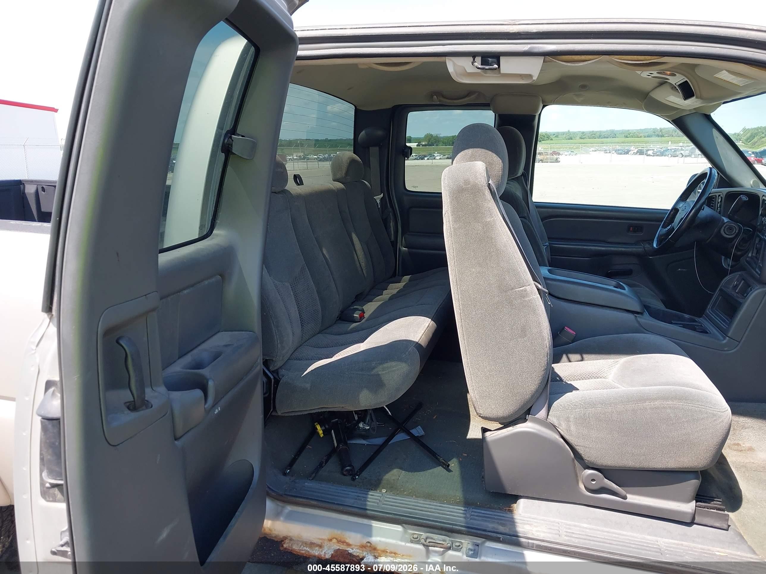2004 Chevrolet Silverado 1500 Z71 Gray vin: 2GCEK19T641205514