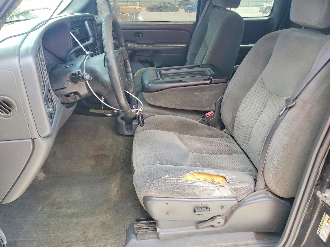 2004 Chevrolet Silverado K1500 Black vin: 2GCEK19T641256253