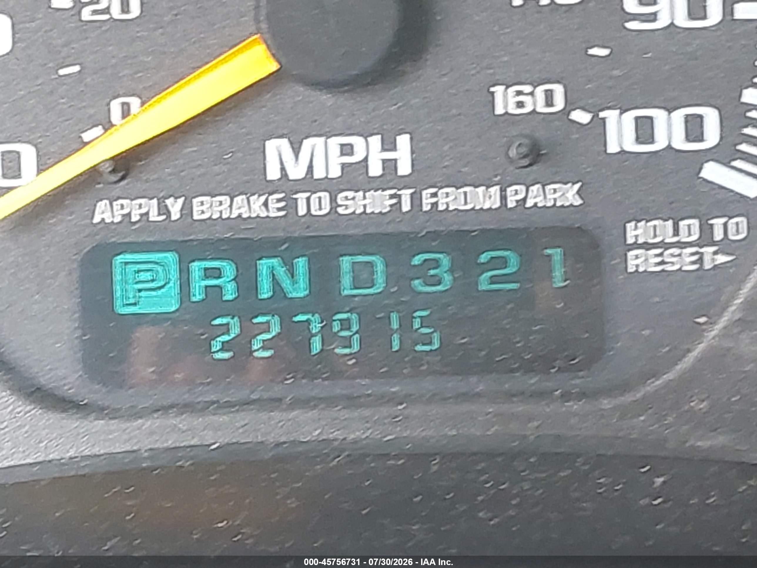 1999 Chevrolet Silverado 1500 Lt Серебряный vin: 2GCEK19T6X1103862