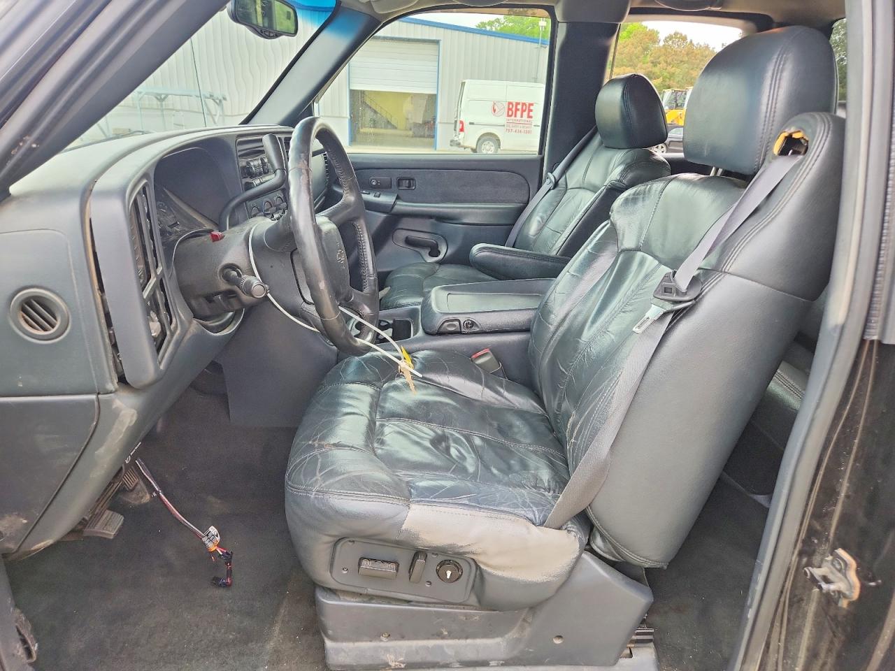 2000 Chevrolet Silverado K1500 Black vin: 2GCEK19T6Y1209262