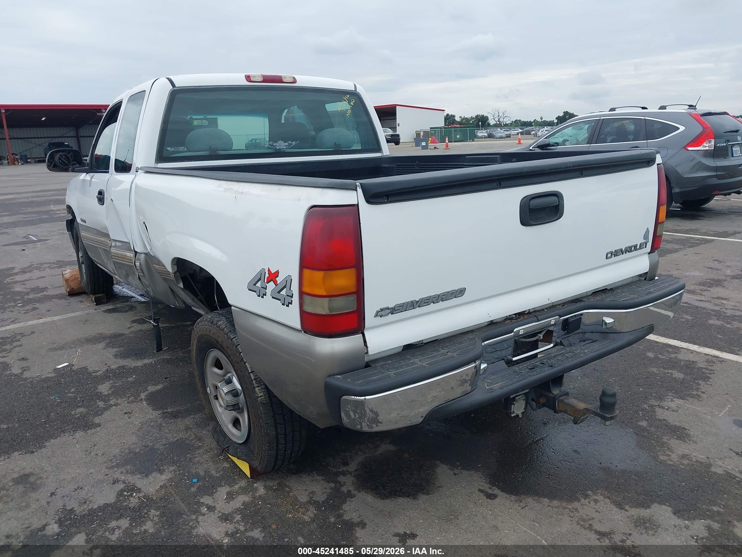 2001 Chevrolet Silverado 1500 Ls Белый vin: 2GCEK19T711259559