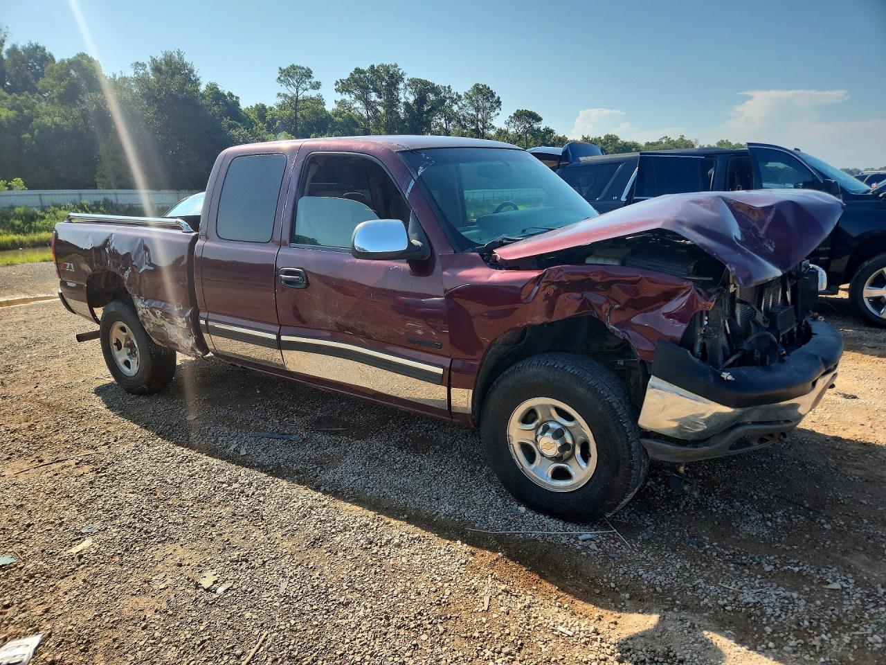 2001 Chevrolet Silverado K1500 Maroon vin: 2GCEK19T711329190