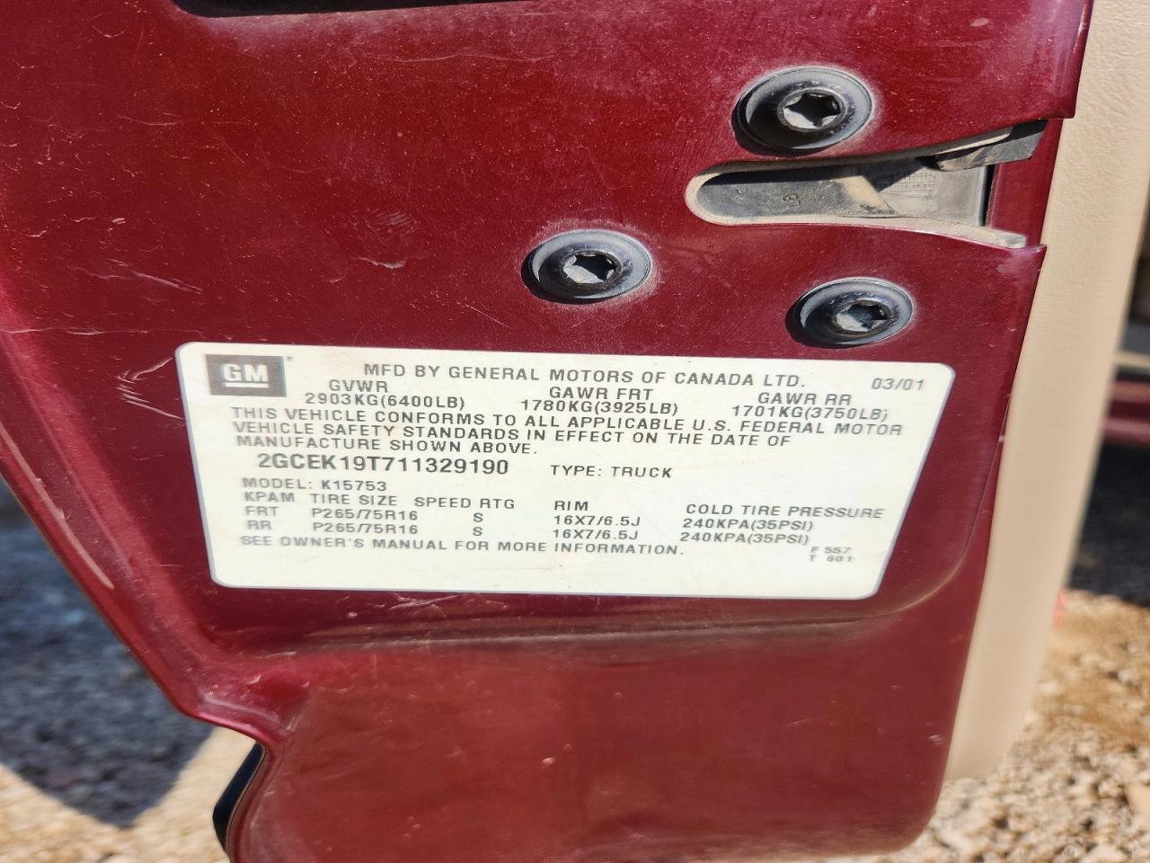 2001 Chevrolet Silverado K1500 Maroon vin: 2GCEK19T711329190