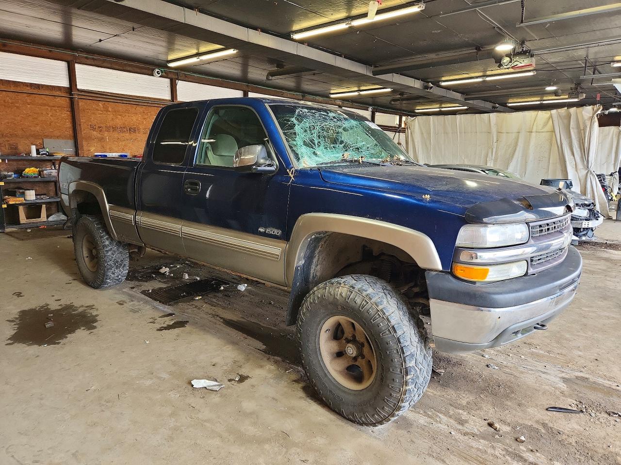 2001 Chevrolet Silverado K1500 Blue vin: 2GCEK19T711343946