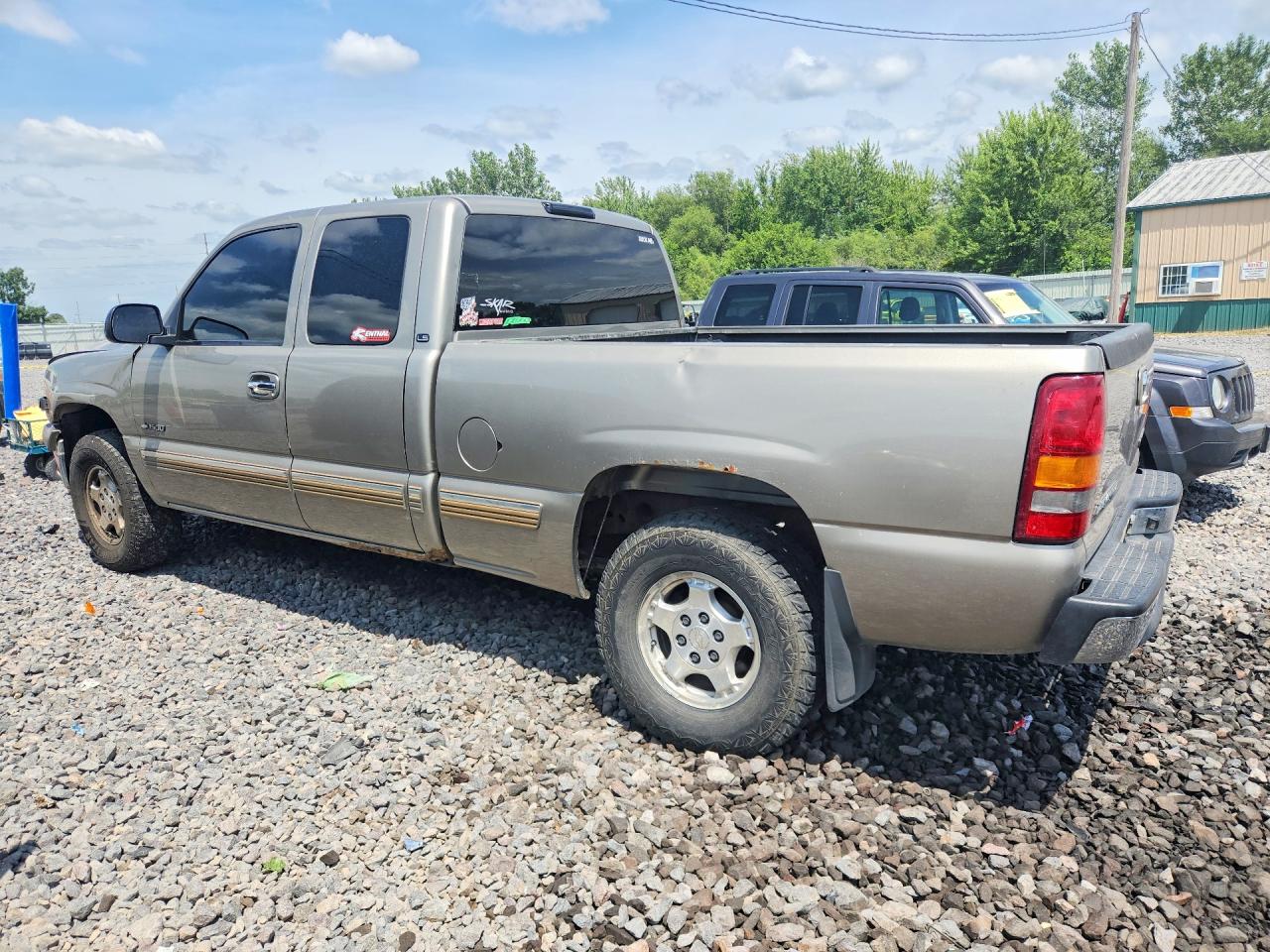 2001 Chevrolet Silverado K1500 Tan vin: 2GCEK19T711357605