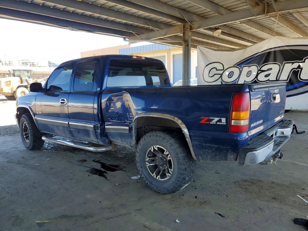 2001 Chevrolet Silverado K1500 Синий vin: 2GCEK19T711364733