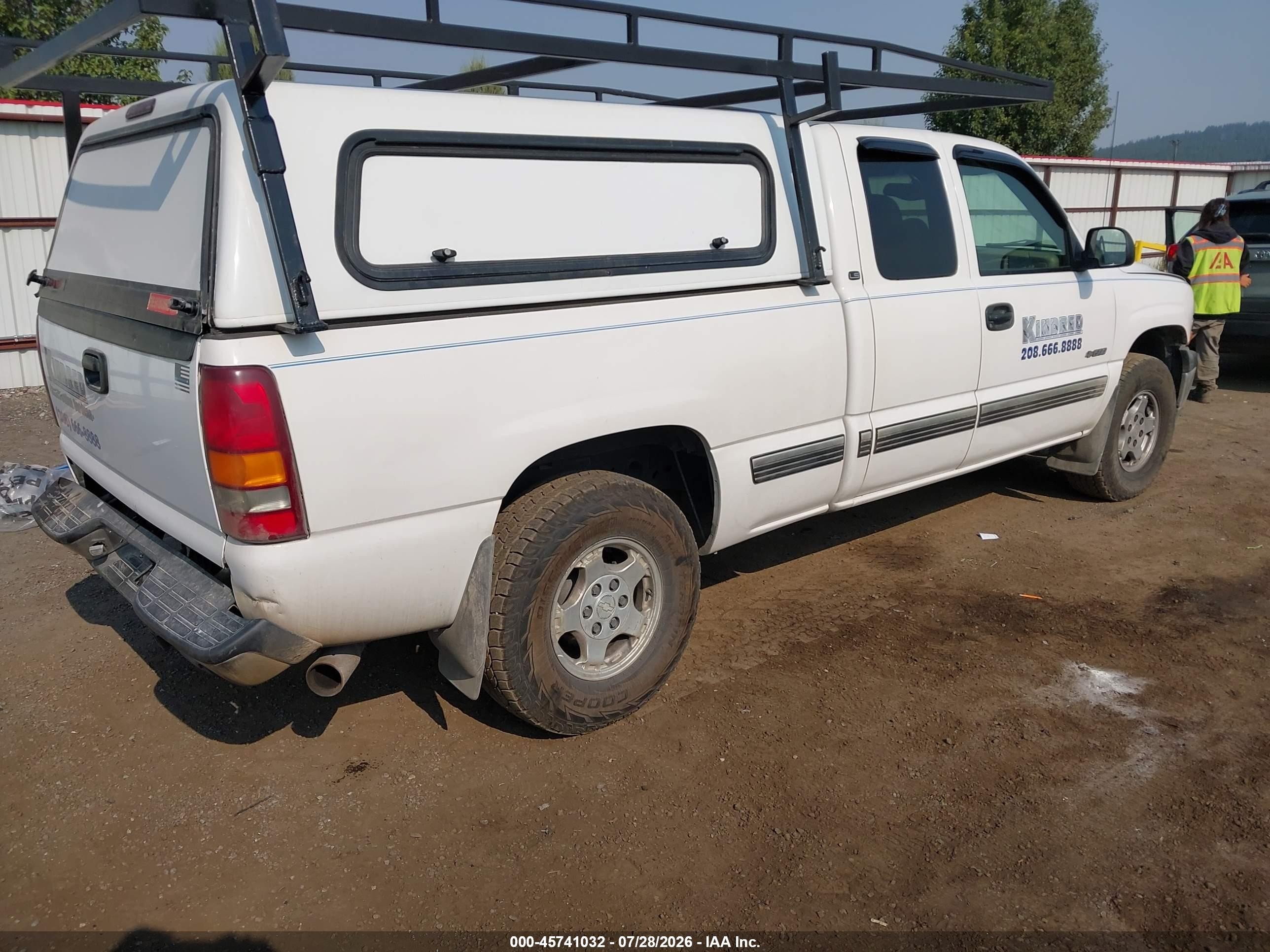 2002 Chevrolet Silverado 1500 Ls White vin: 2GCEK19T721137060