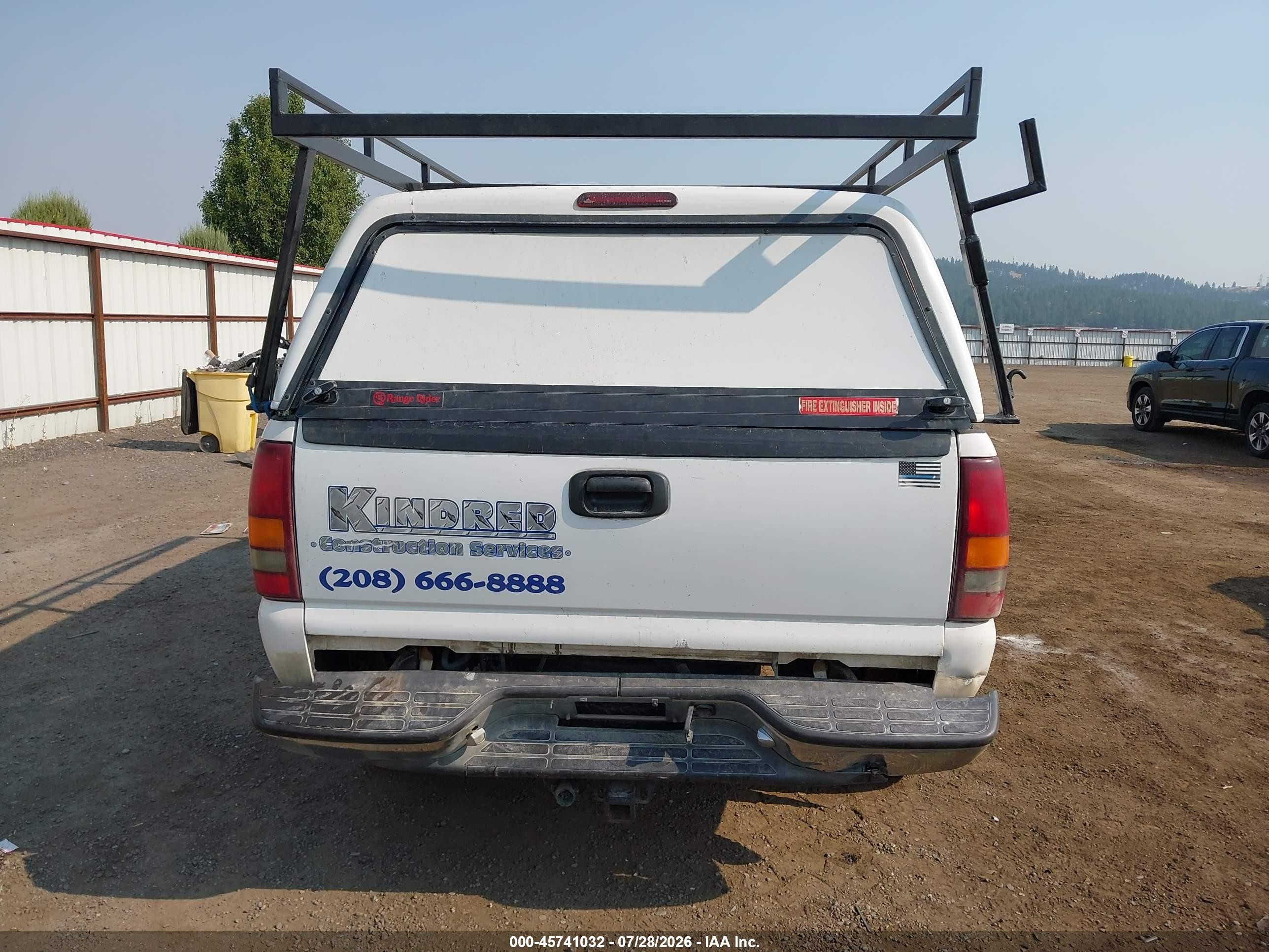 2002 Chevrolet Silverado 1500 Ls White vin: 2GCEK19T721137060