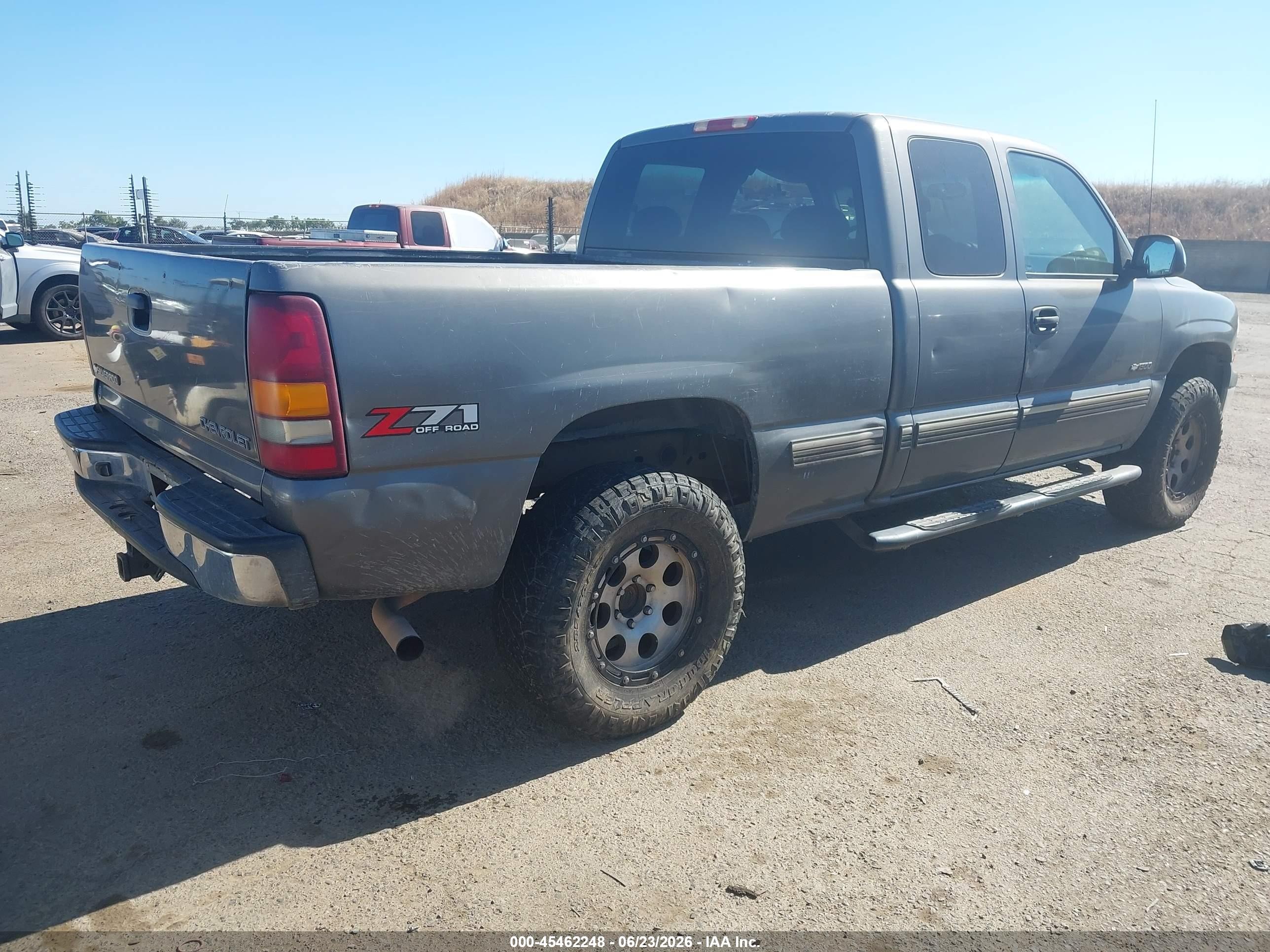 2002 Chevrolet Silverado 1500 Ls Gray vin: 2GCEK19T721257375