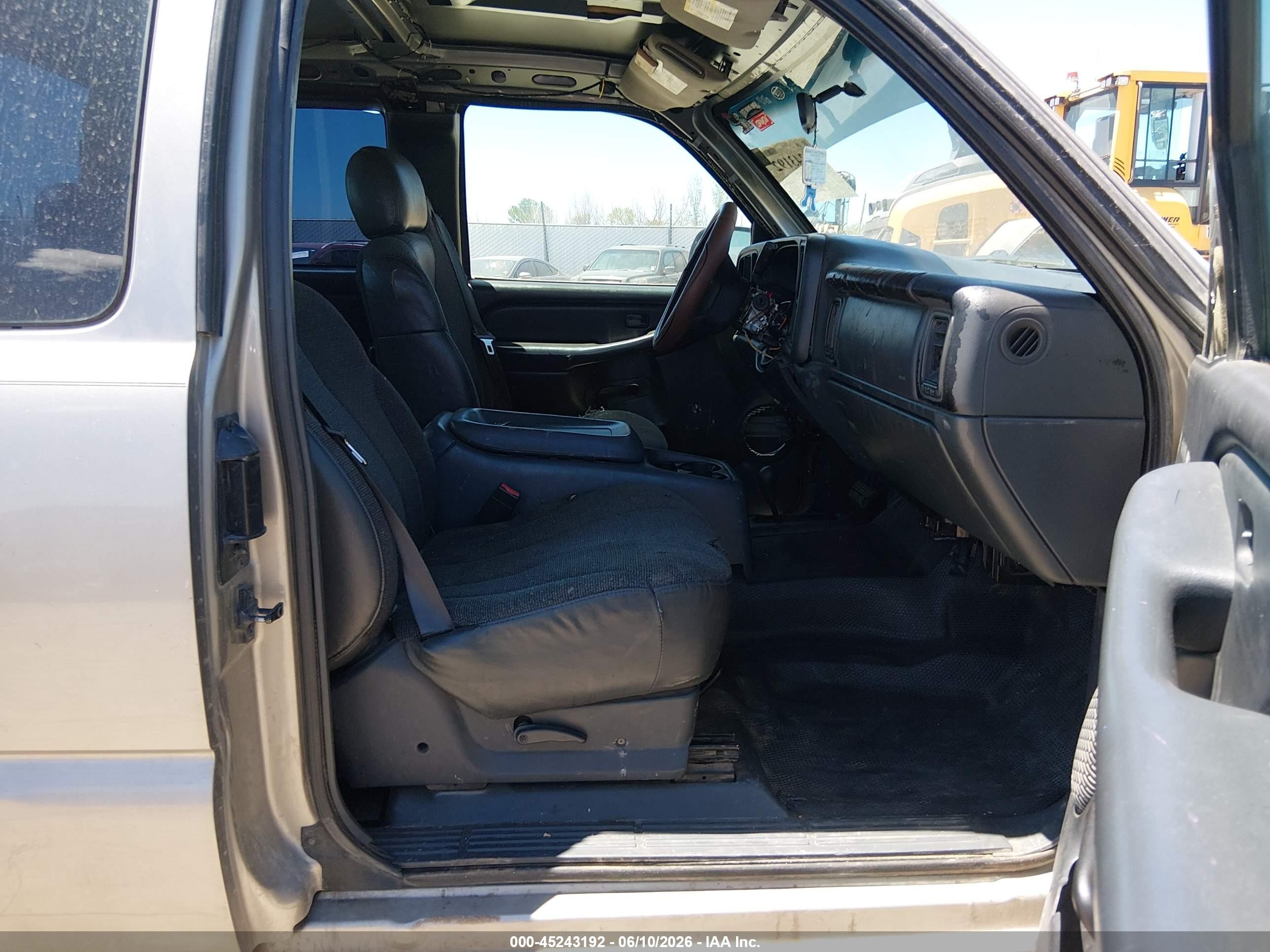 2002 Chevrolet Silverado 1500   Gray vin: 2GCEK19T721390878