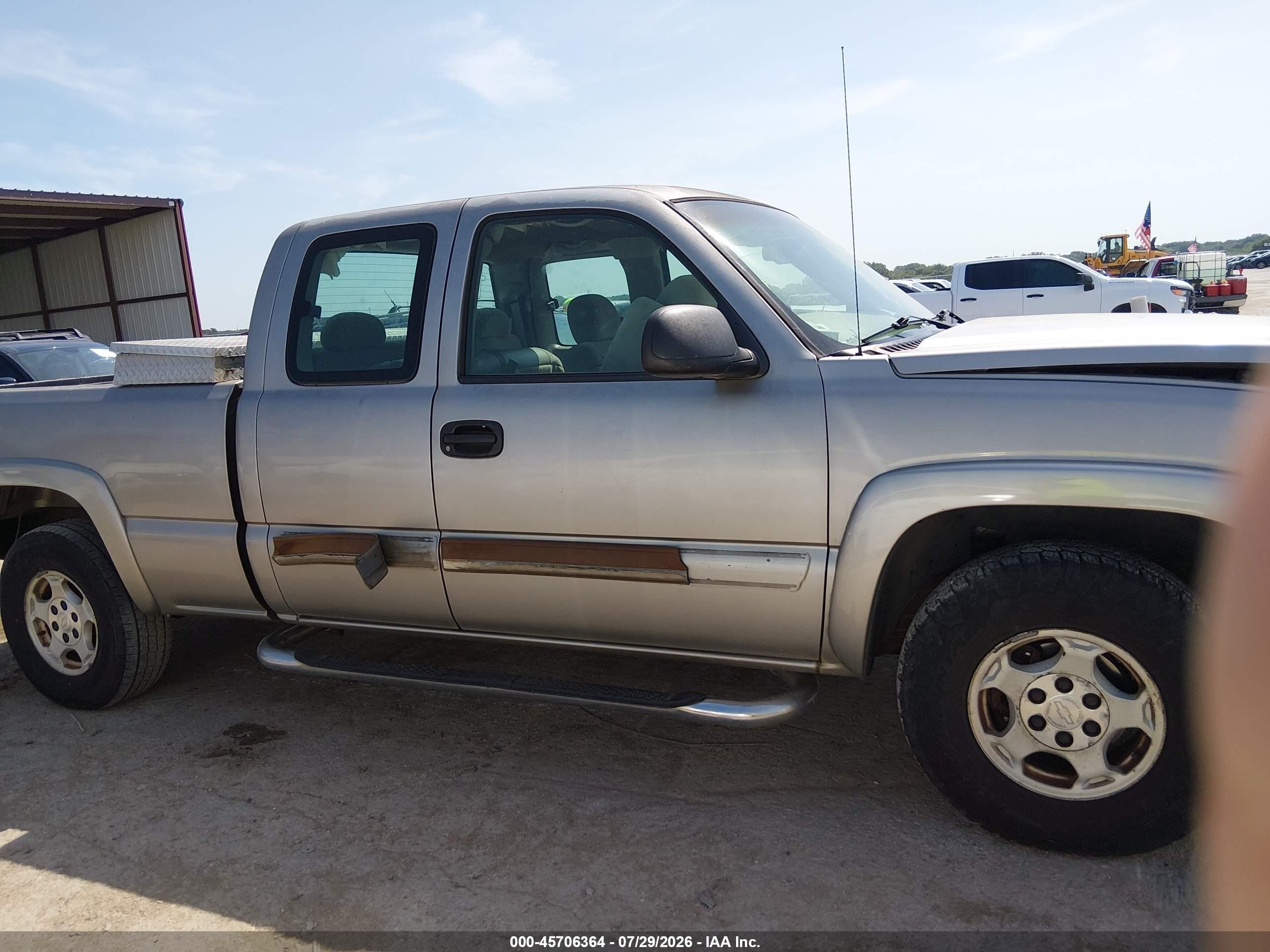 2003 Chevrolet Silverado 1500 Ls Золотой vin: 2GCEK19T731104321