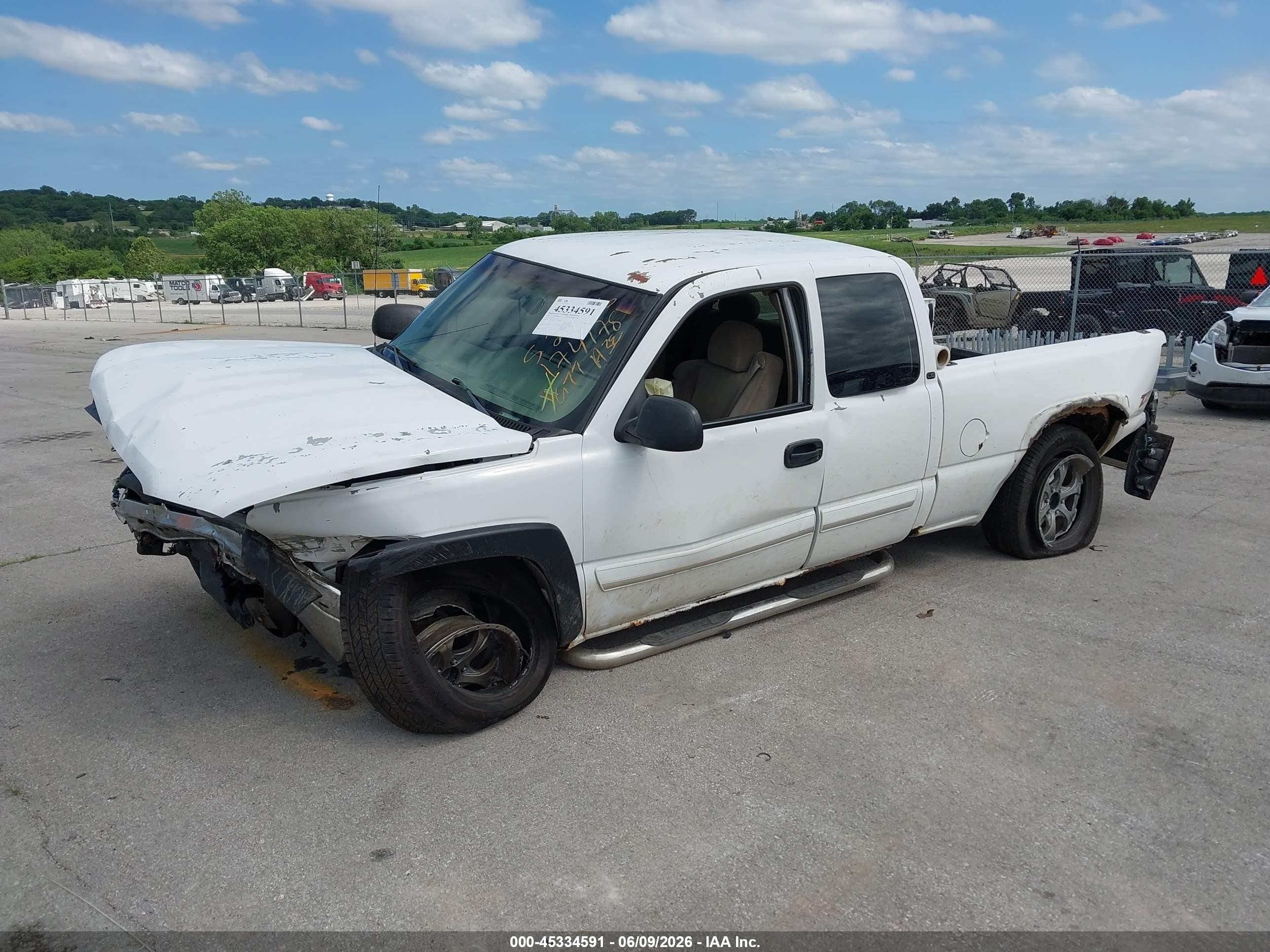 2003 Chevrolet Silverado 1500 Ls White vin: 2GCEK19T731273190