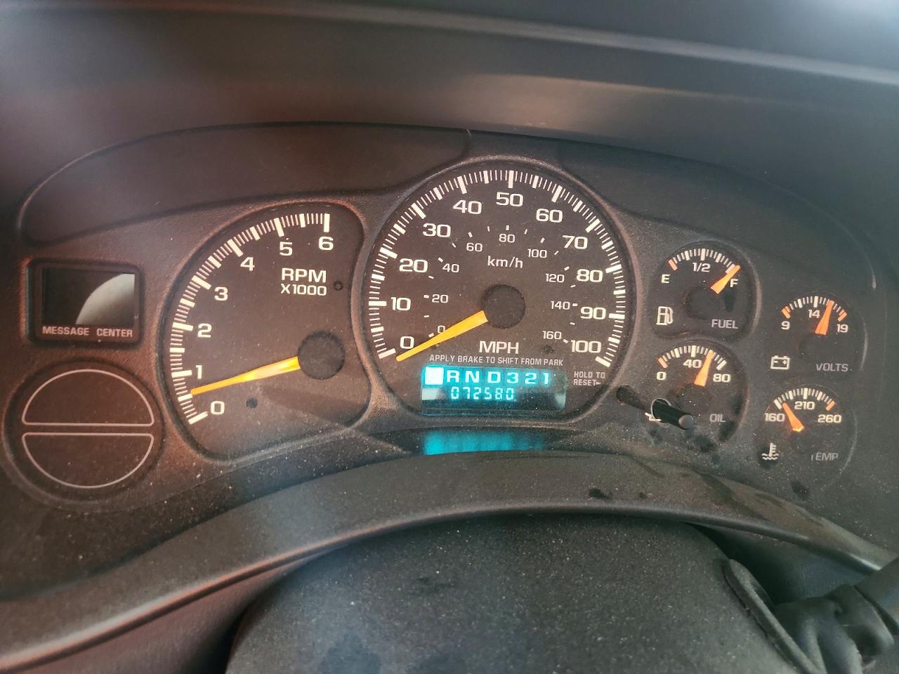 2001 Chevrolet Silverado K1500 White vin: 2GCEK19T811262633