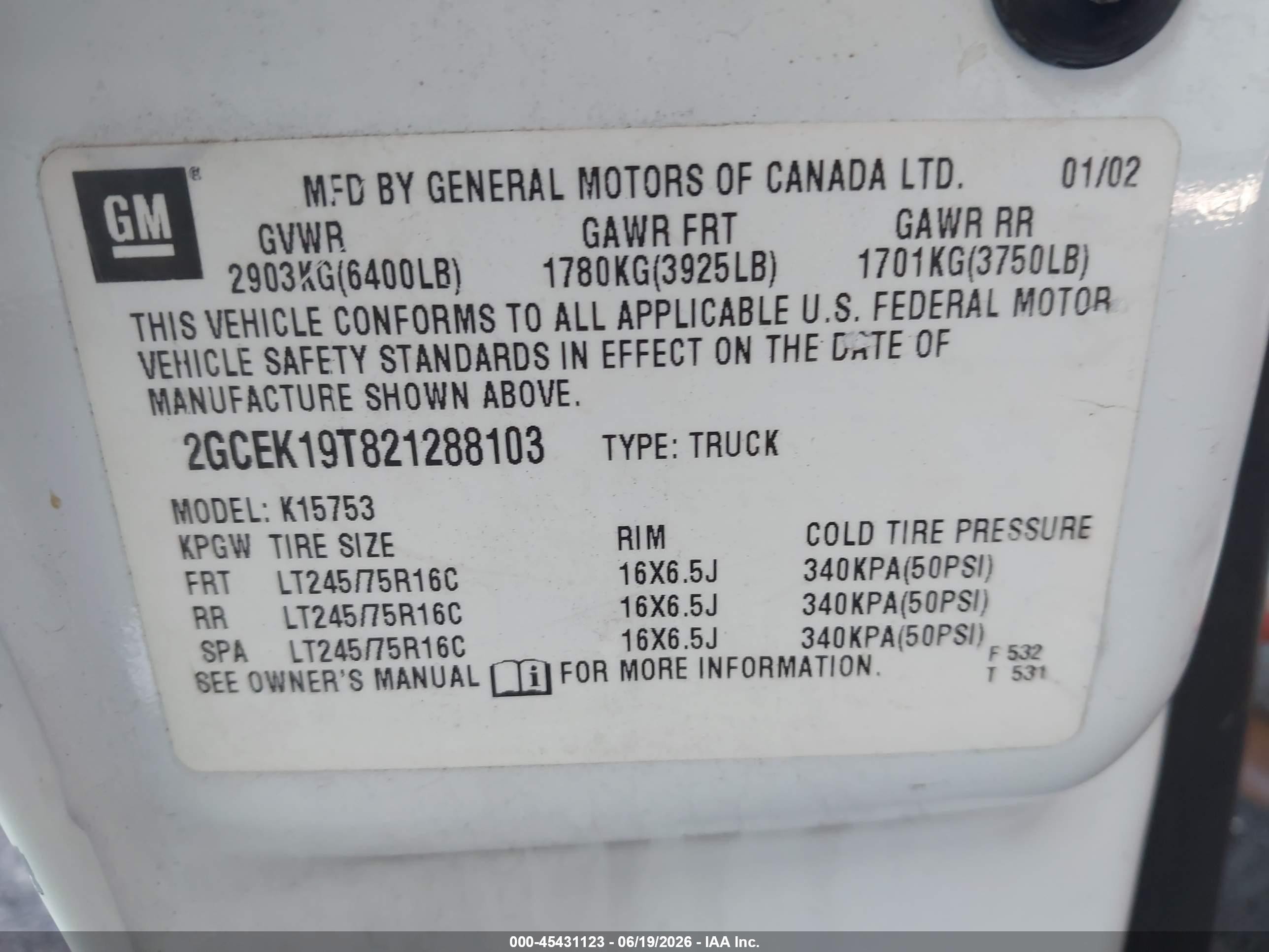 2002 Chevrolet Silverado 1500   White vin: 2GCEK19T821288103