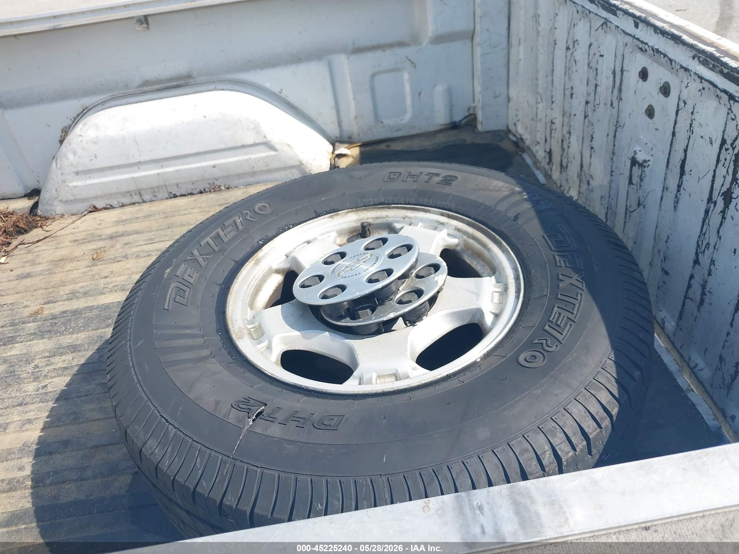 2002 Chevrolet Silverado 1500 Ls White vin: 2GCEK19T821414671