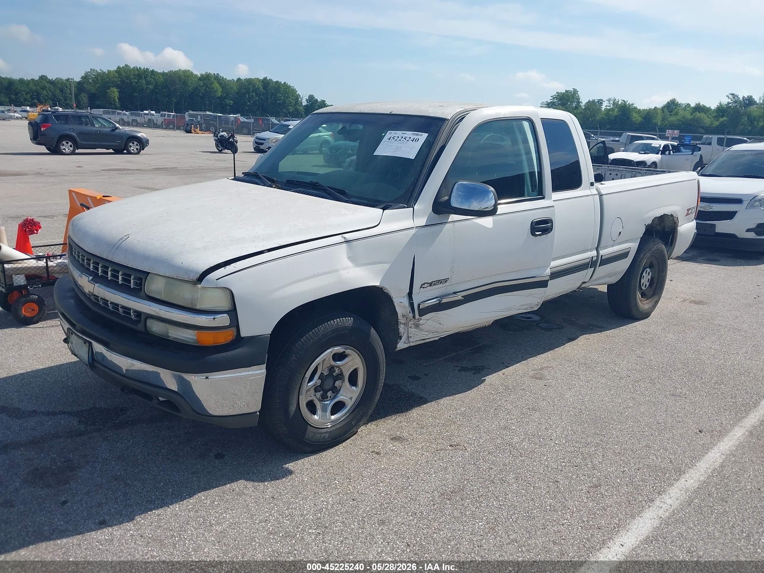 2002 Chevrolet Silverado 1500 Ls White vin: 2GCEK19T821414671