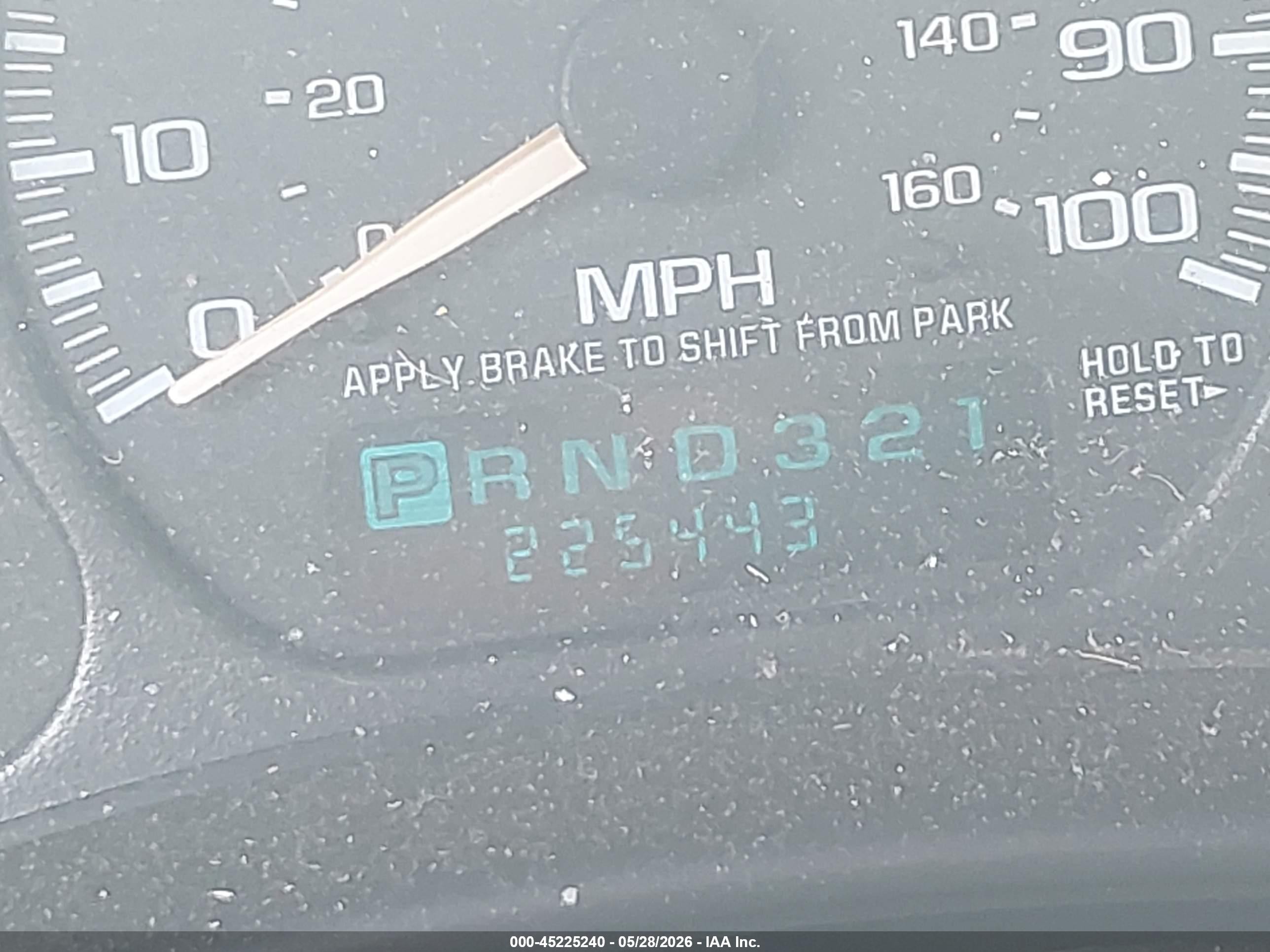 2002 Chevrolet Silverado 1500 Ls White vin: 2GCEK19T821414671