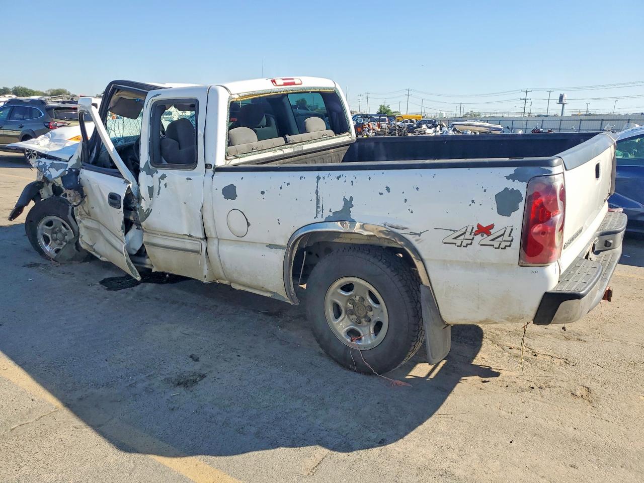 2003 Chevrolet Silverado K1500 White vin: 2GCEK19T831187676