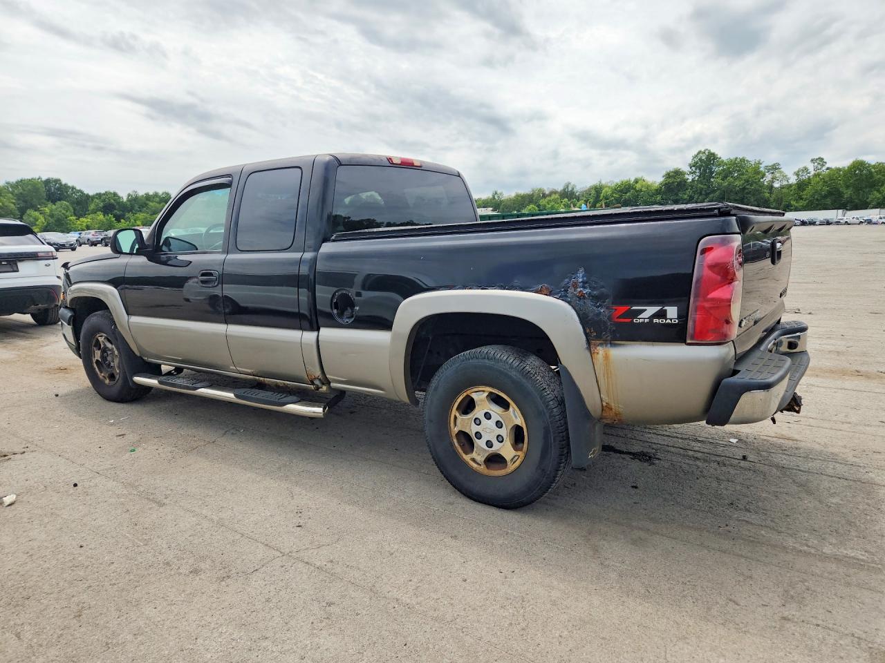 2003 Chevrolet Silverado K1500 Black vin: 2GCEK19T831299703