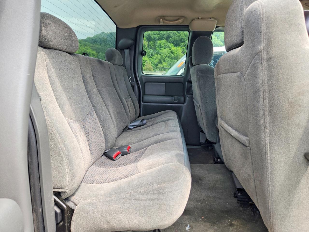 2003 Chevrolet Silverado K1500 Black vin: 2GCEK19T831299703