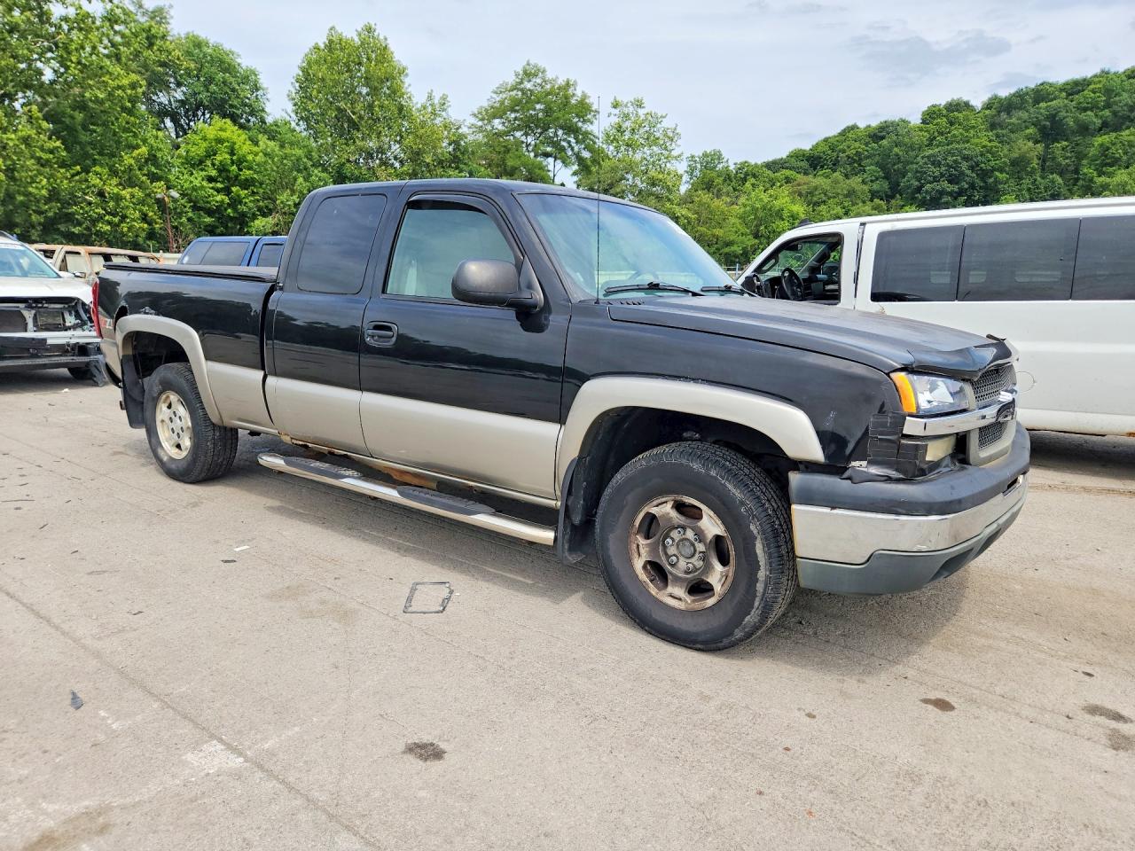 2003 Chevrolet Silverado K1500 Black vin: 2GCEK19T831299703