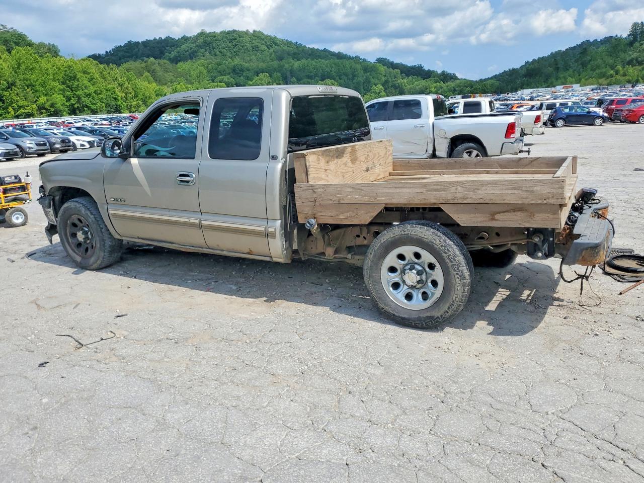 2002 Chevrolet Silverado K1500 Gray vin: 2GCEK19T921181142