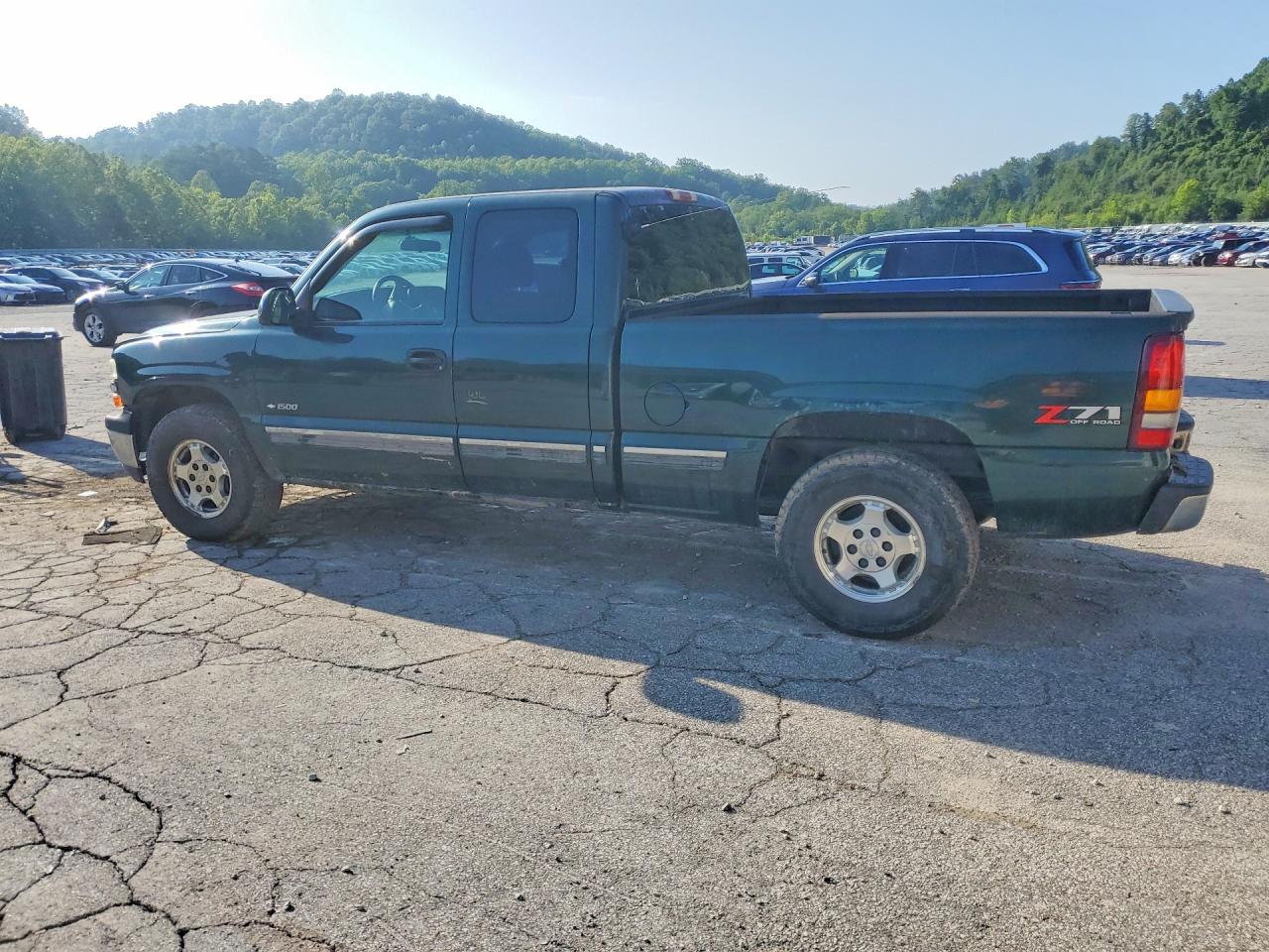 2002 Chevrolet Silverado K1500 Green vin: 2GCEK19T921348485