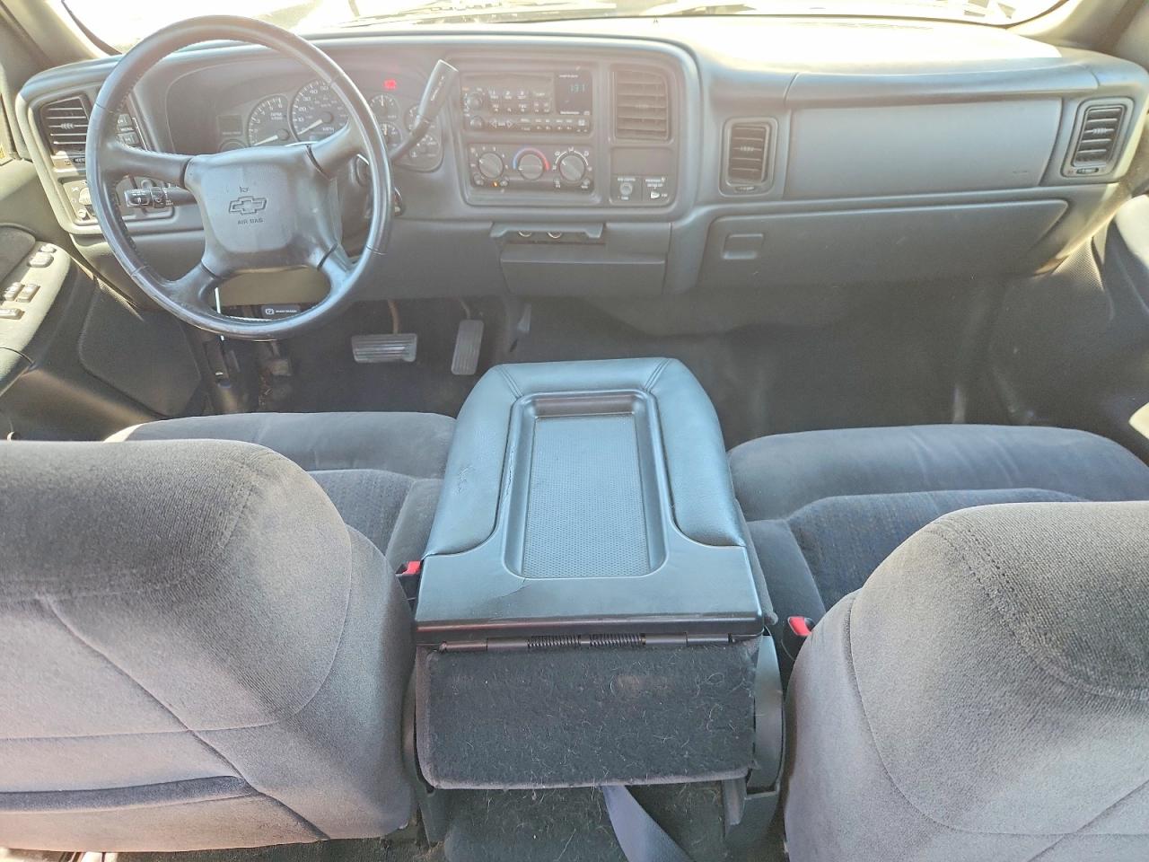 2002 Chevrolet Silverado K1500 Silver vin: 2GCEK19T921401931