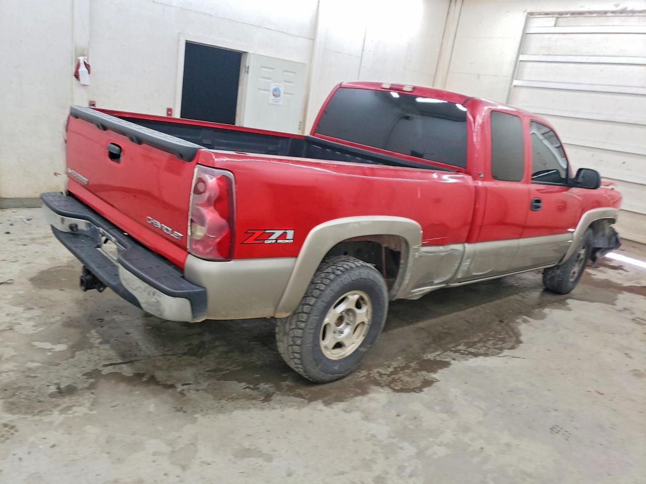 2003 Chevrolet Silverado K1500 Red vin: 2GCEK19T931329758