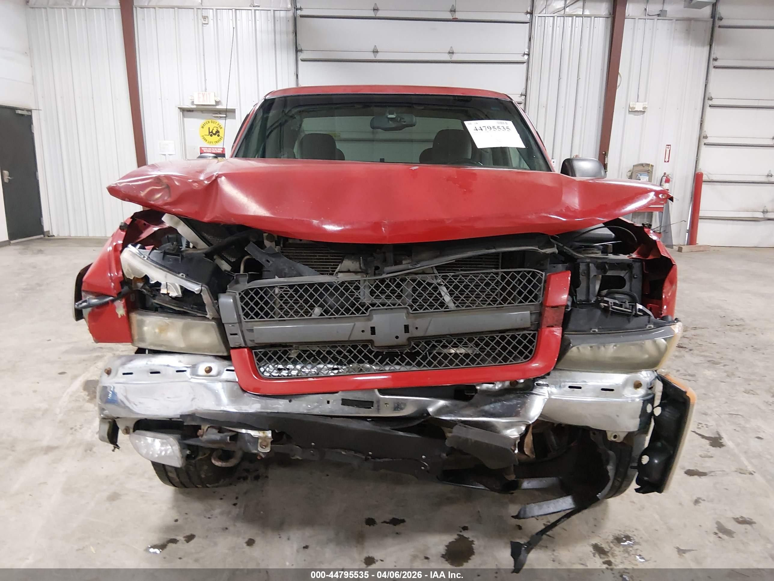 2003 Chevrolet Silverado 1500 Ls Красный vin: 2GCEK19T931342901