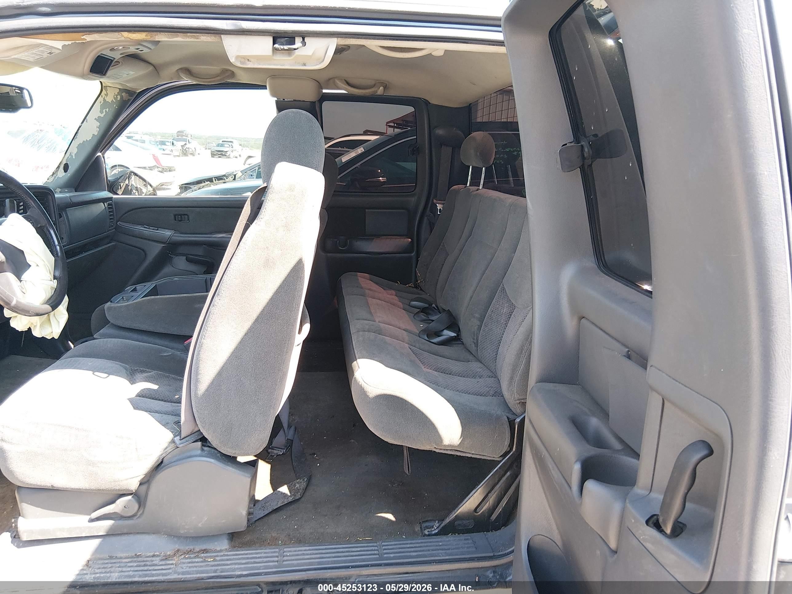 2004 Chevrolet Silverado 1500 Ls Black vin: 2GCEK19T941259471