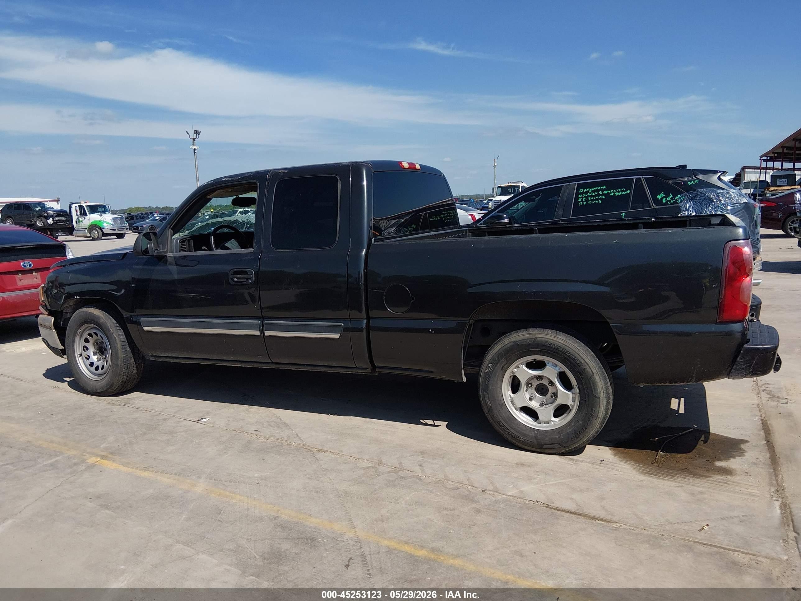 2004 Chevrolet Silverado 1500 Ls Black vin: 2GCEK19T941259471