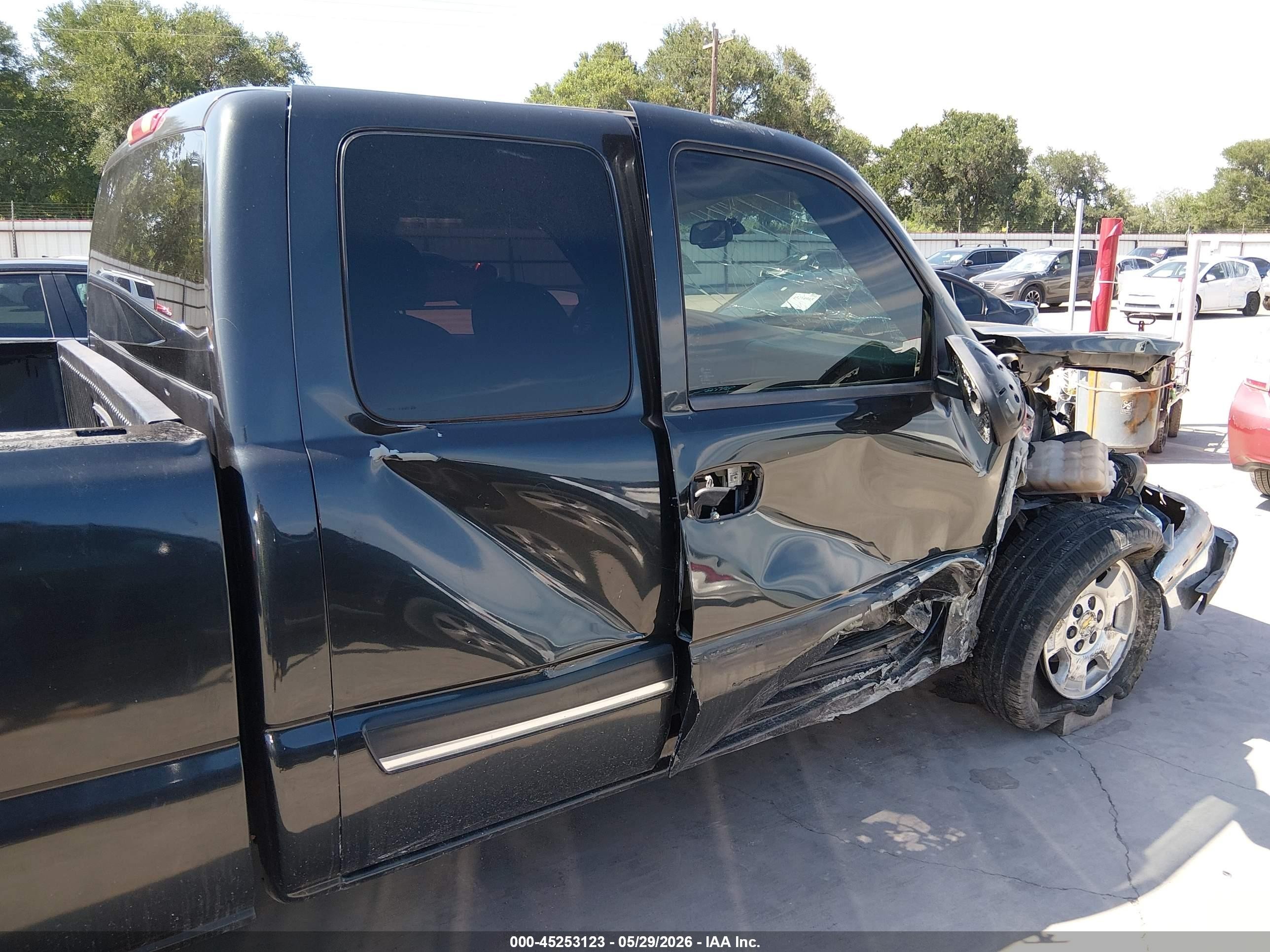2004 Chevrolet Silverado 1500 Ls Black vin: 2GCEK19T941259471
