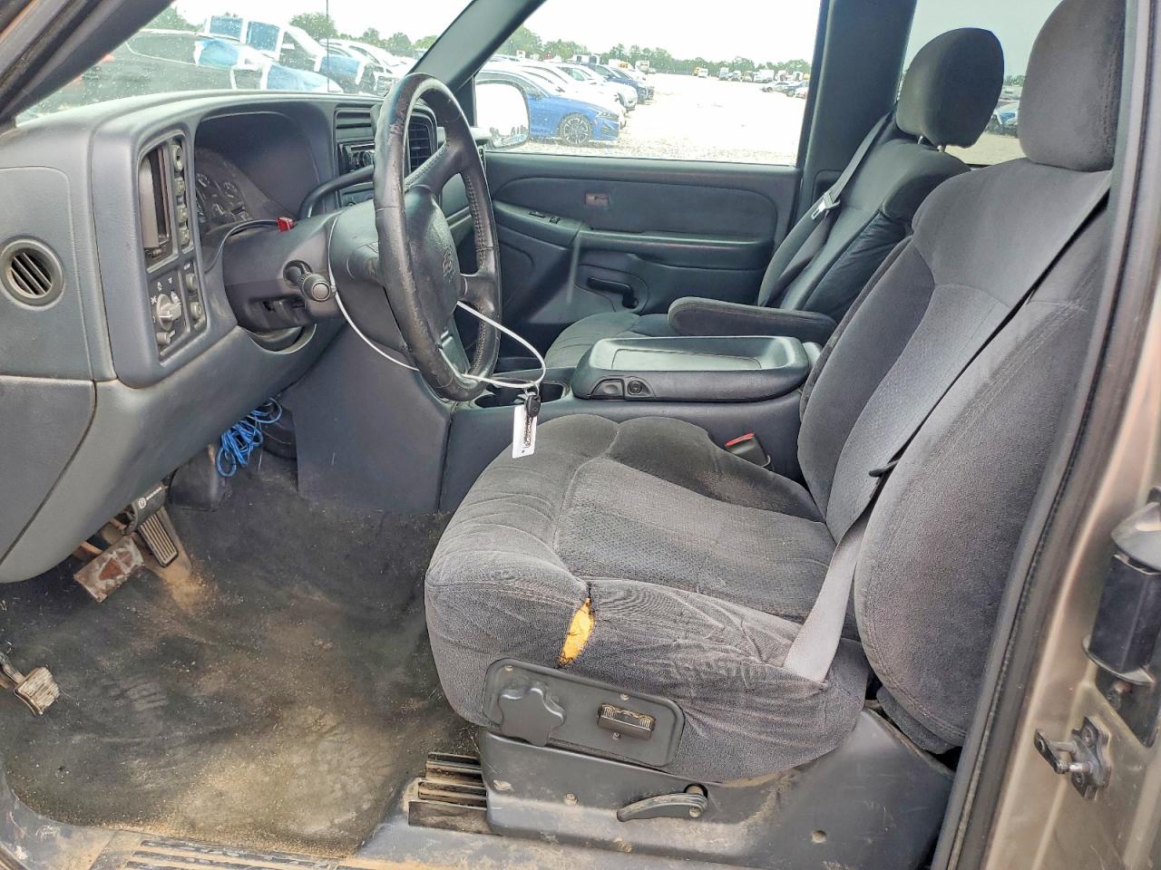 2001 Chevrolet Silverado K1500 Silver vin: 2GCEK19TX11236177