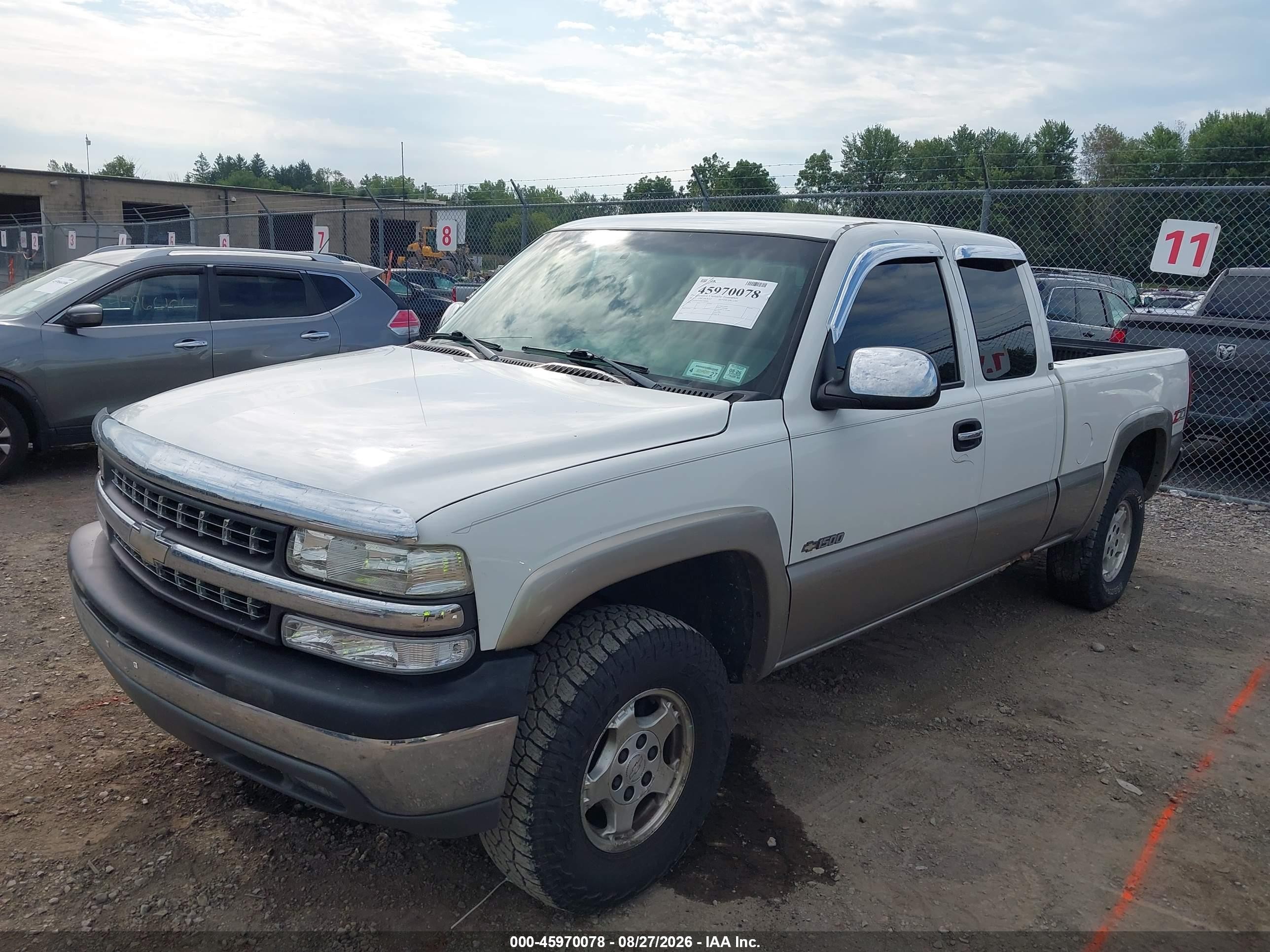 2001 Chevrolet Silverado 1500 Ls White vin: 2GCEK19TX11300489