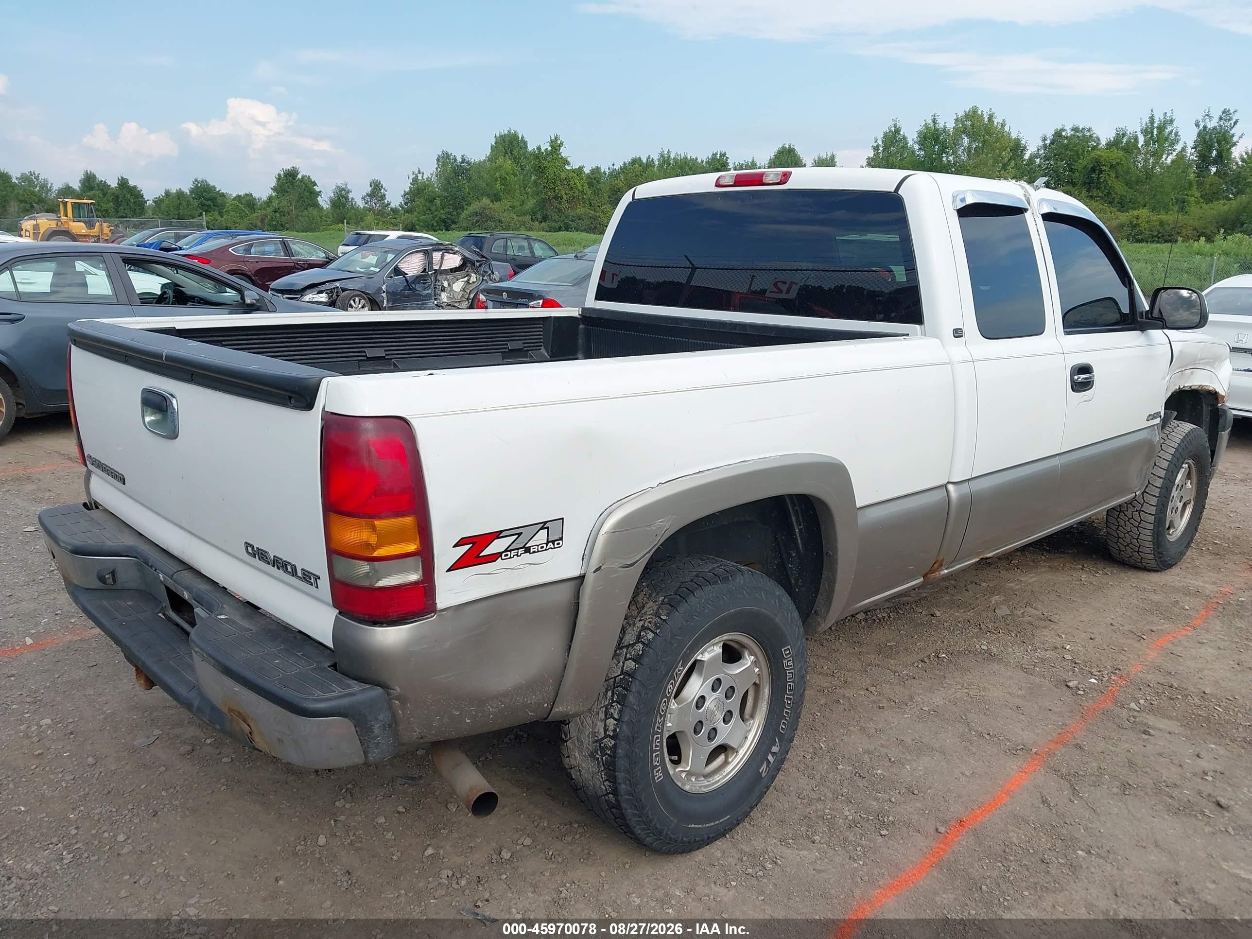 2001 Chevrolet Silverado 1500 Ls White vin: 2GCEK19TX11300489
