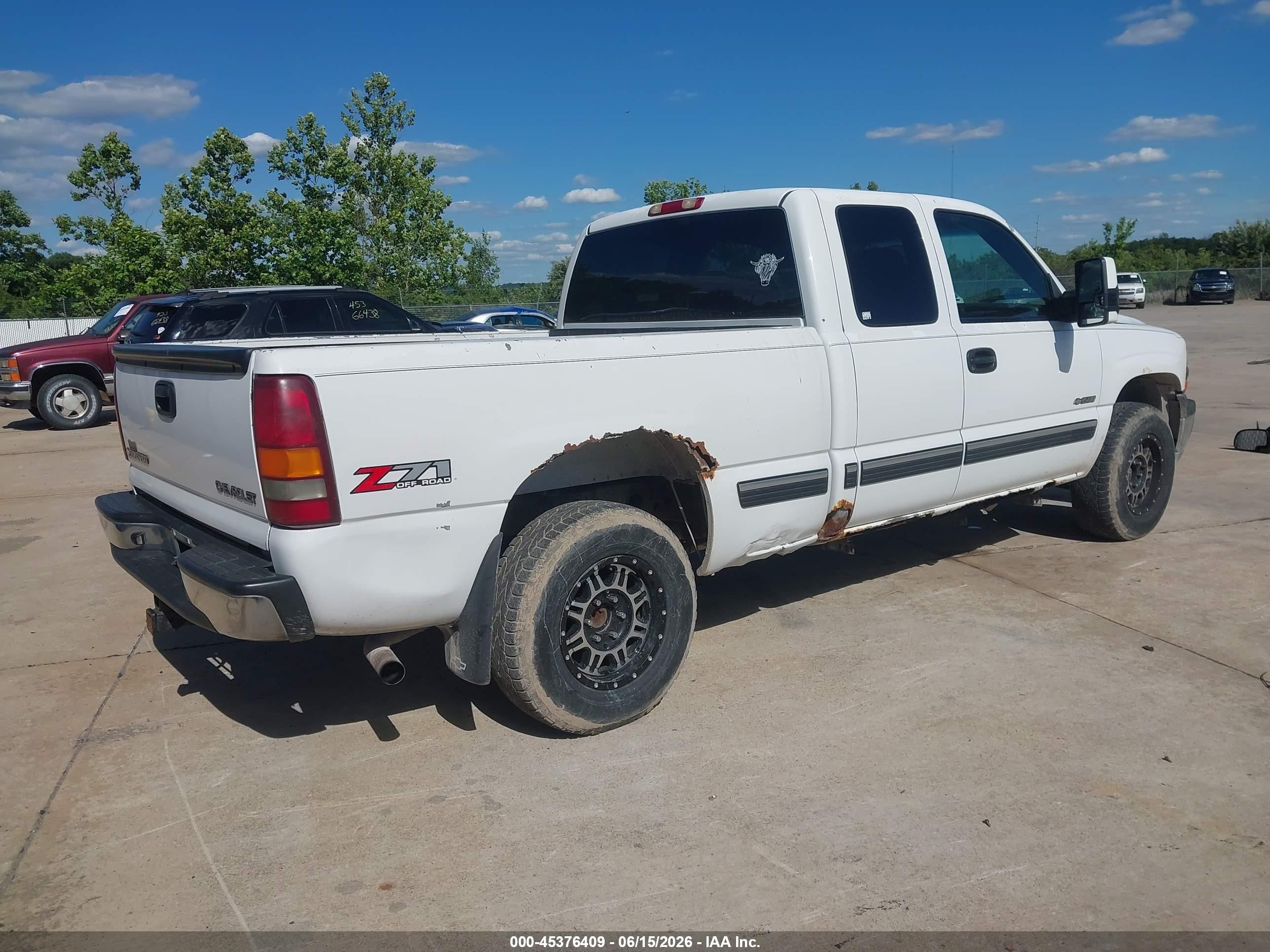 2002 Chevrolet Silverado 1500 Ls White vin: 2GCEK19TX21339875