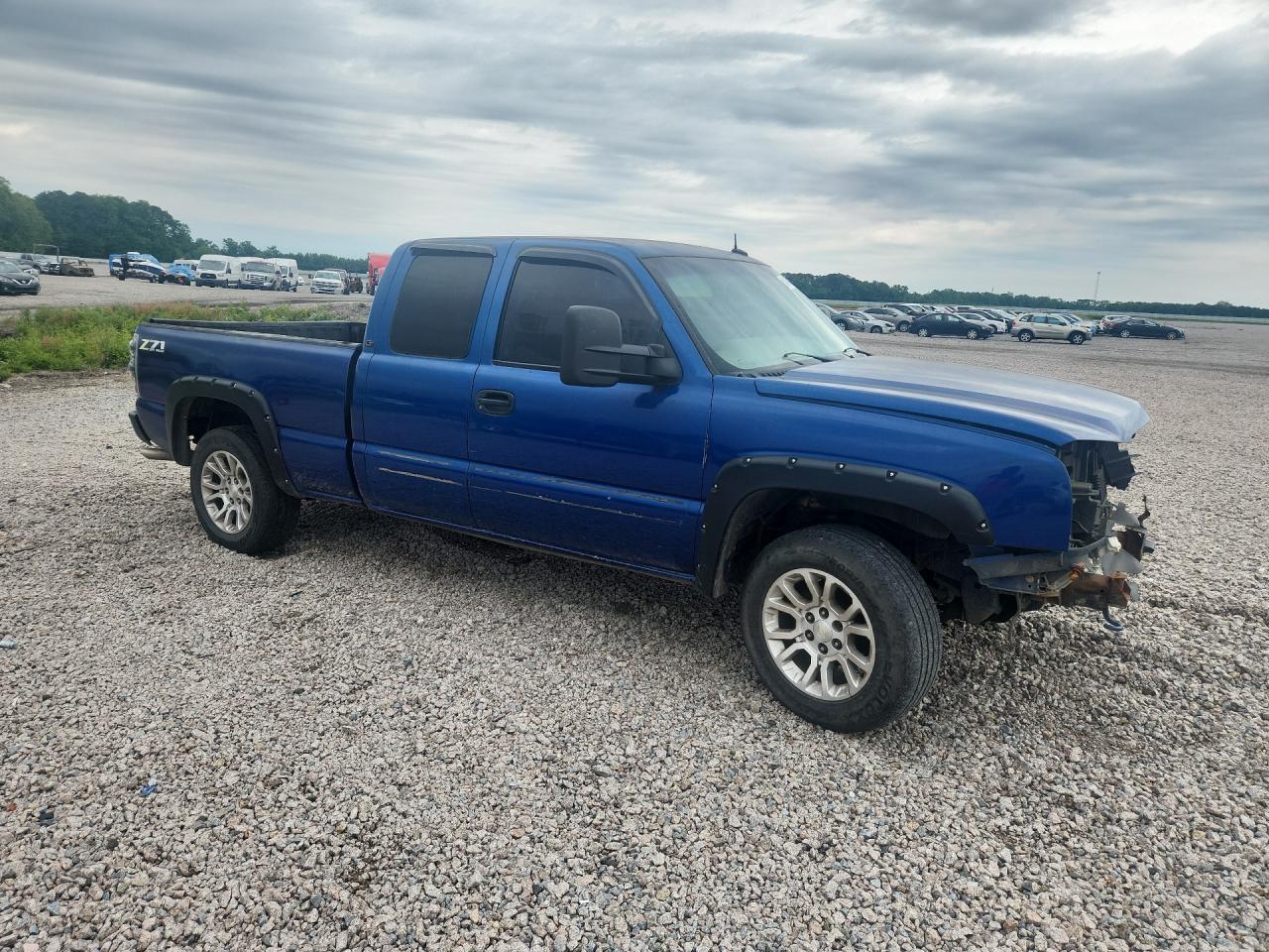 2003 Chevrolet Silverado K1500 Blue vin: 2GCEK19TX31122215